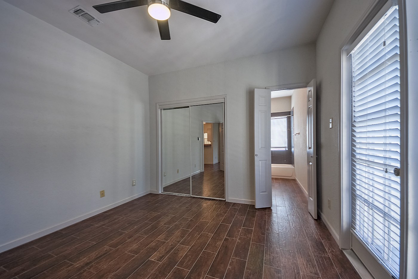 4800 W Lovers Lane 516