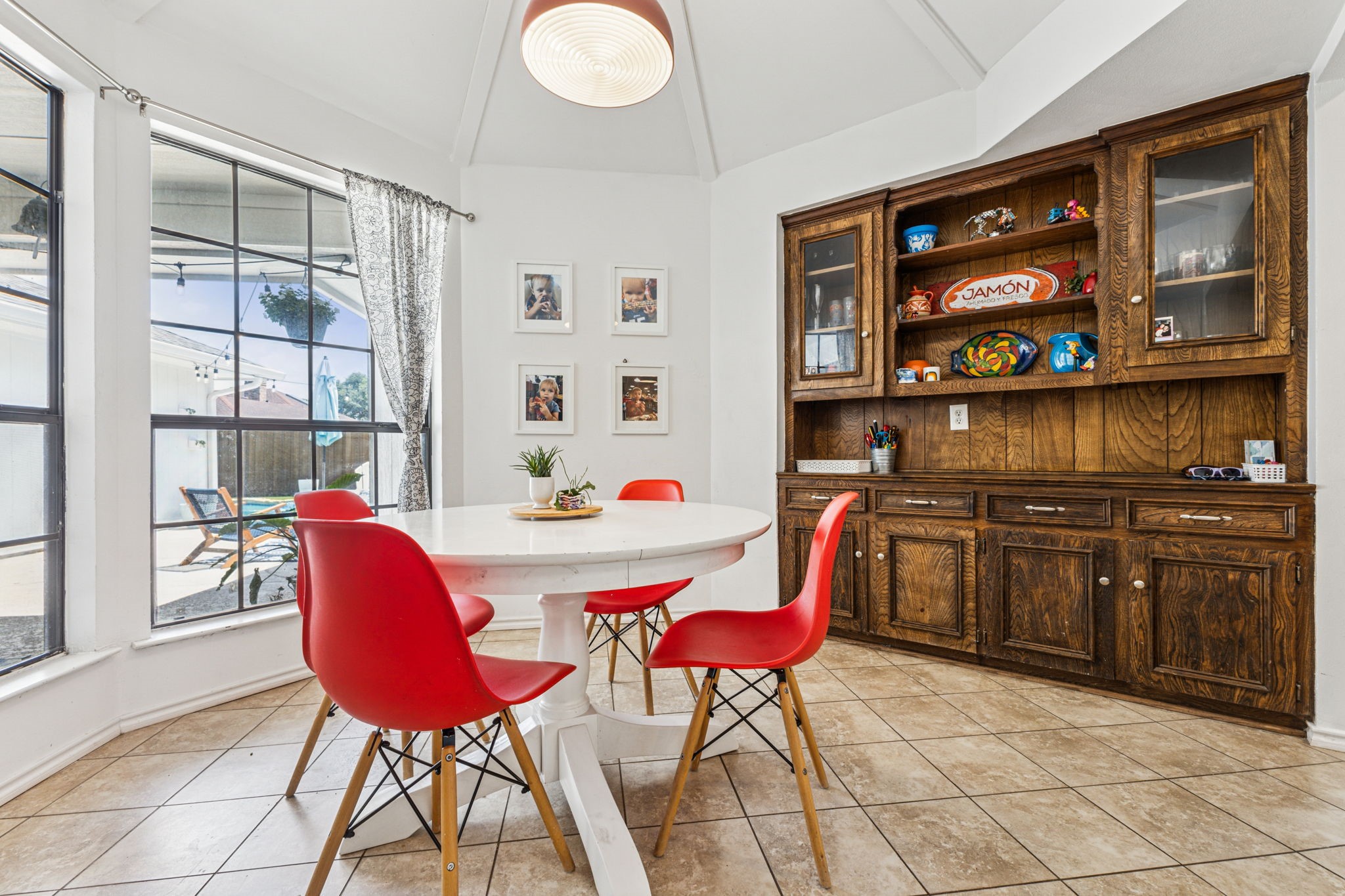 2302 Golden Willow Lane