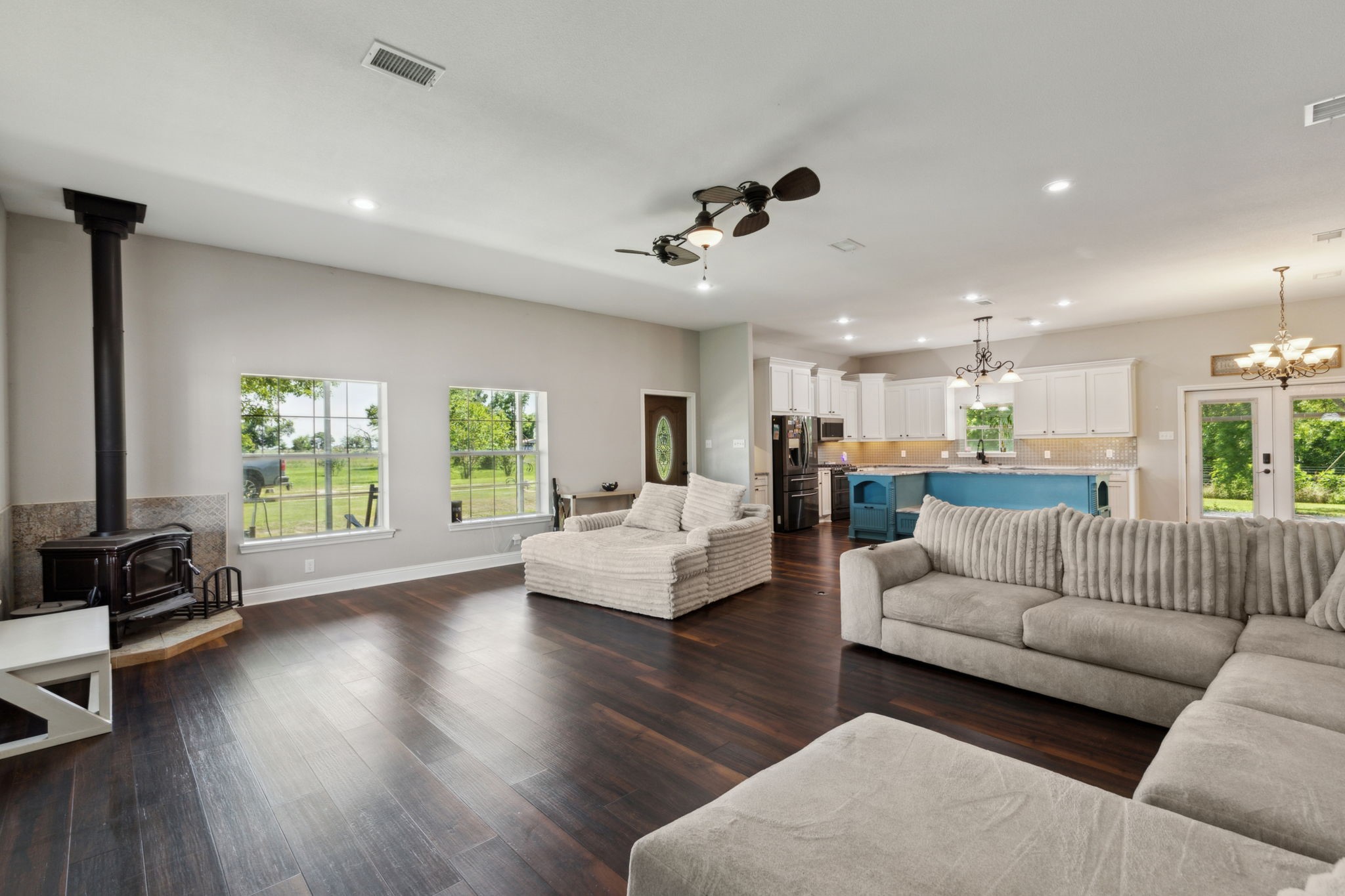 2122 County Road 119