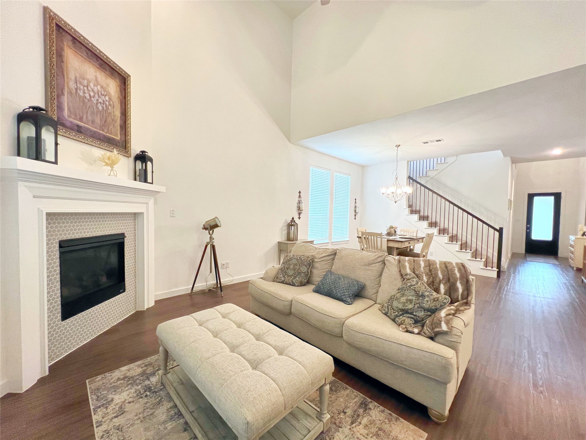 2410 Doncaster Drive