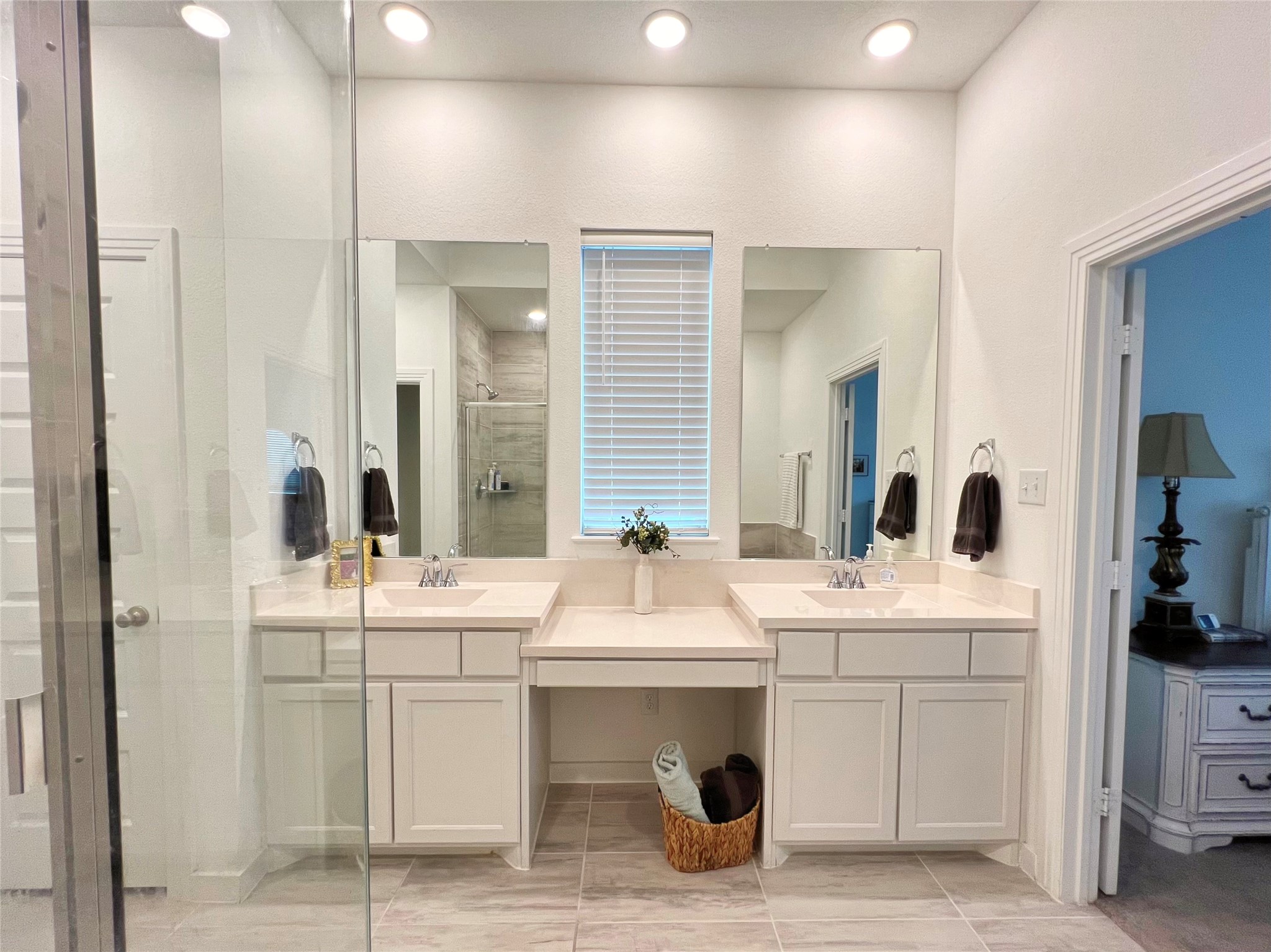 2410 Doncaster Drive