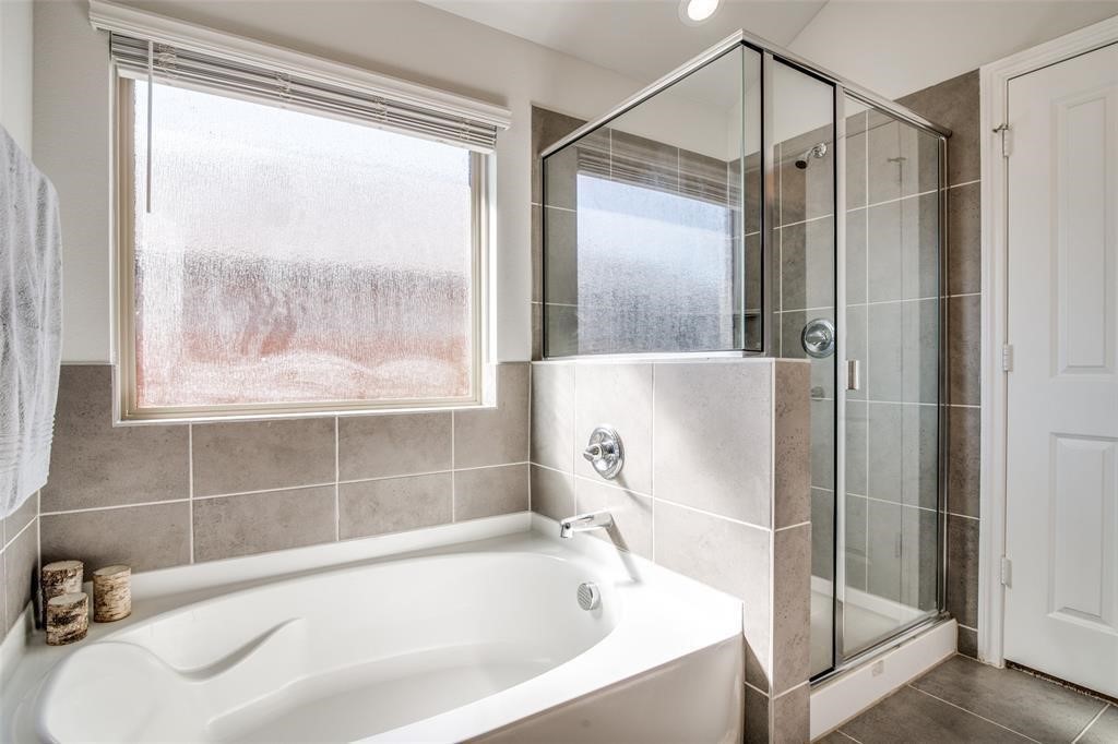 2526 Brookside Drive