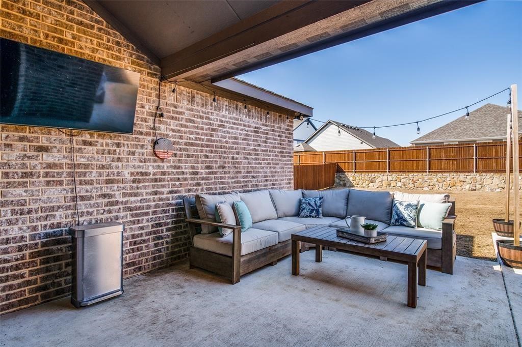 2526 Brookside Drive