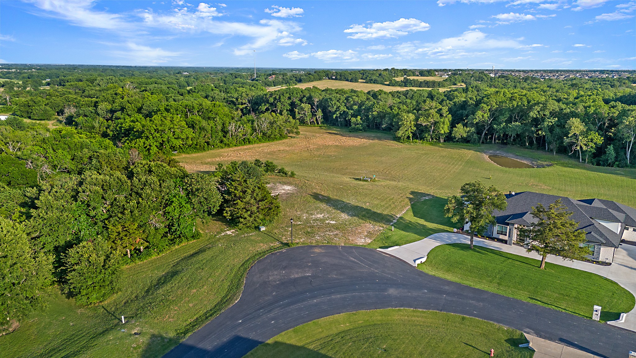 B-45R2 Lake Breeze Drive