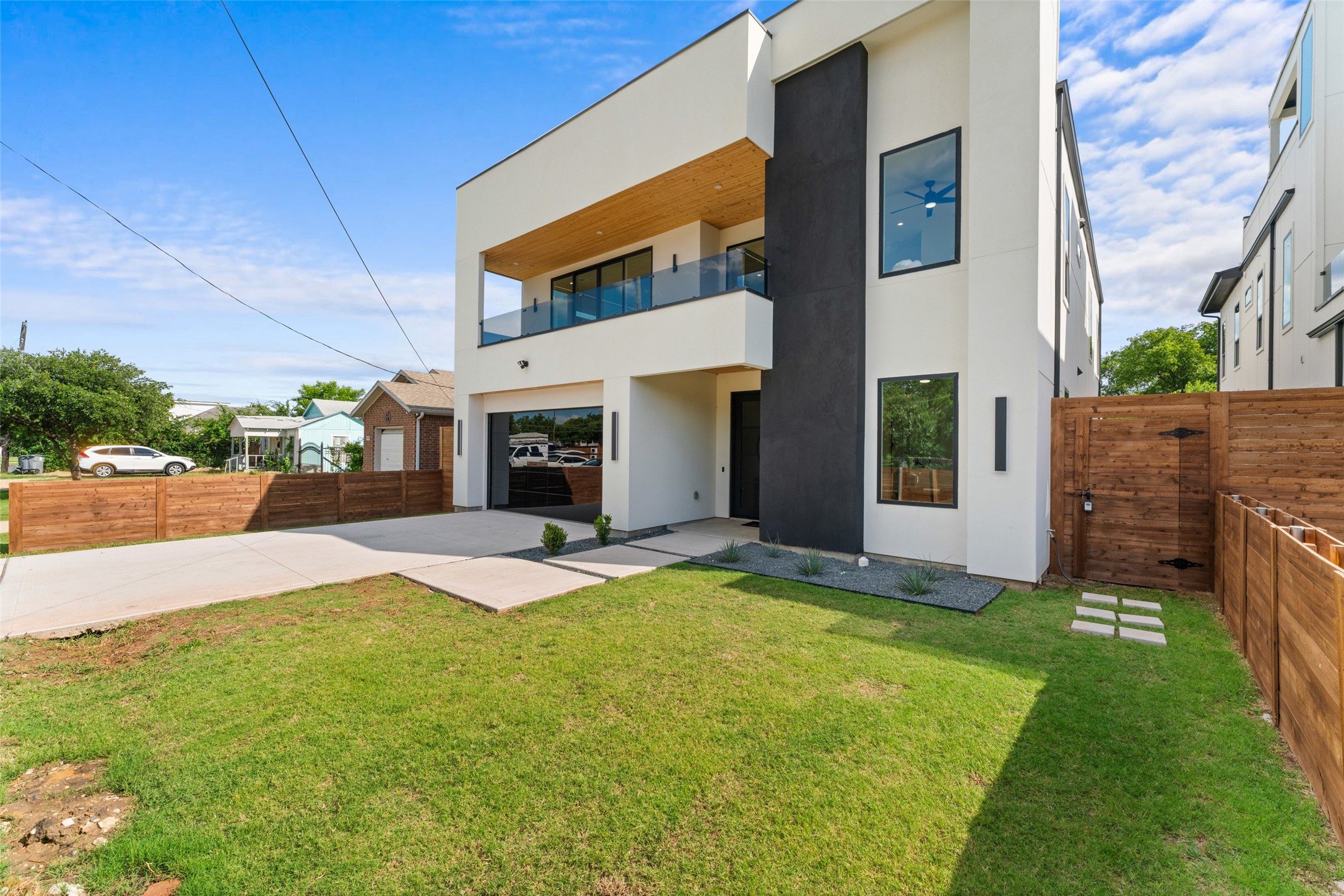 1626 Canada Drive