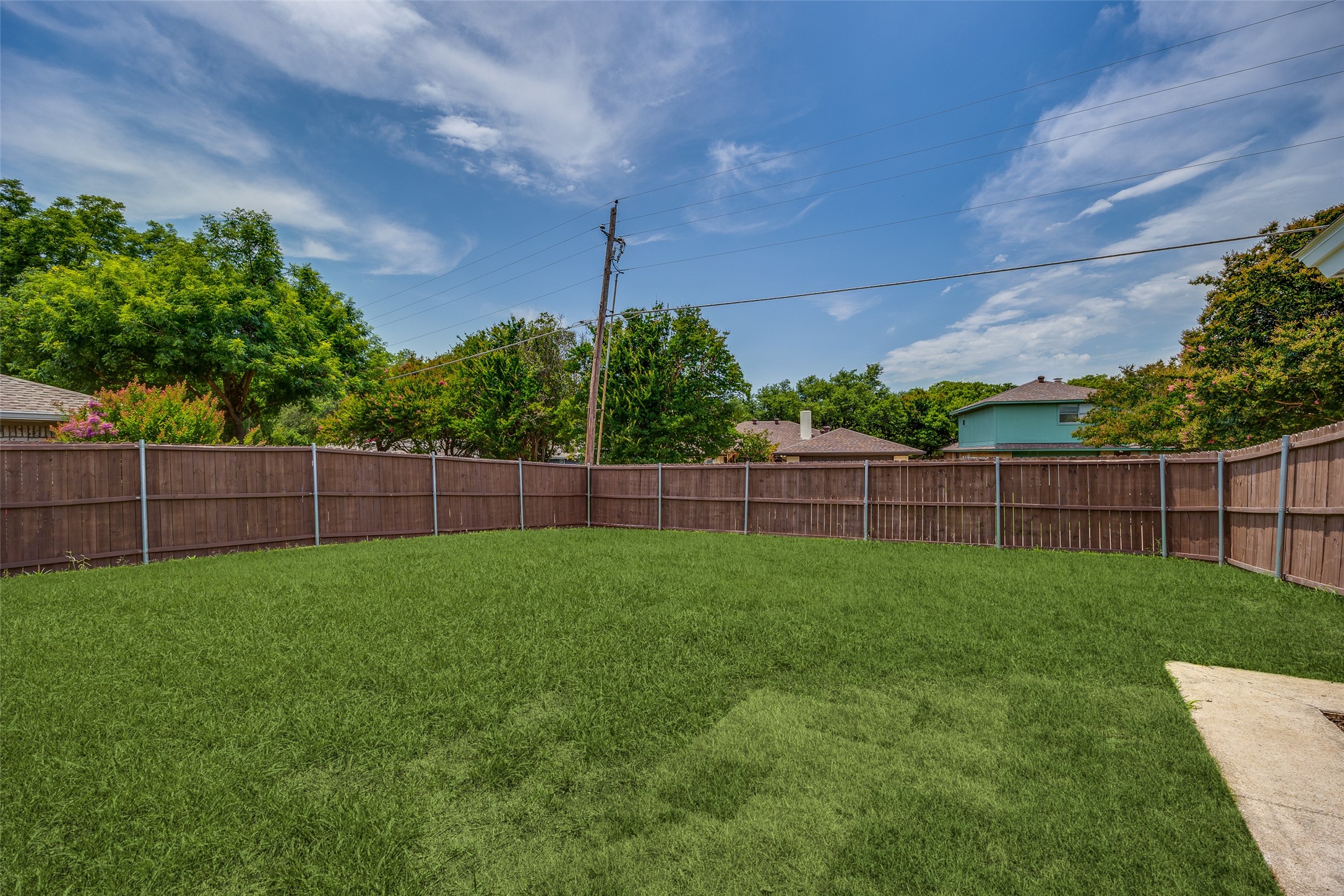 2913 Roundrock Trail