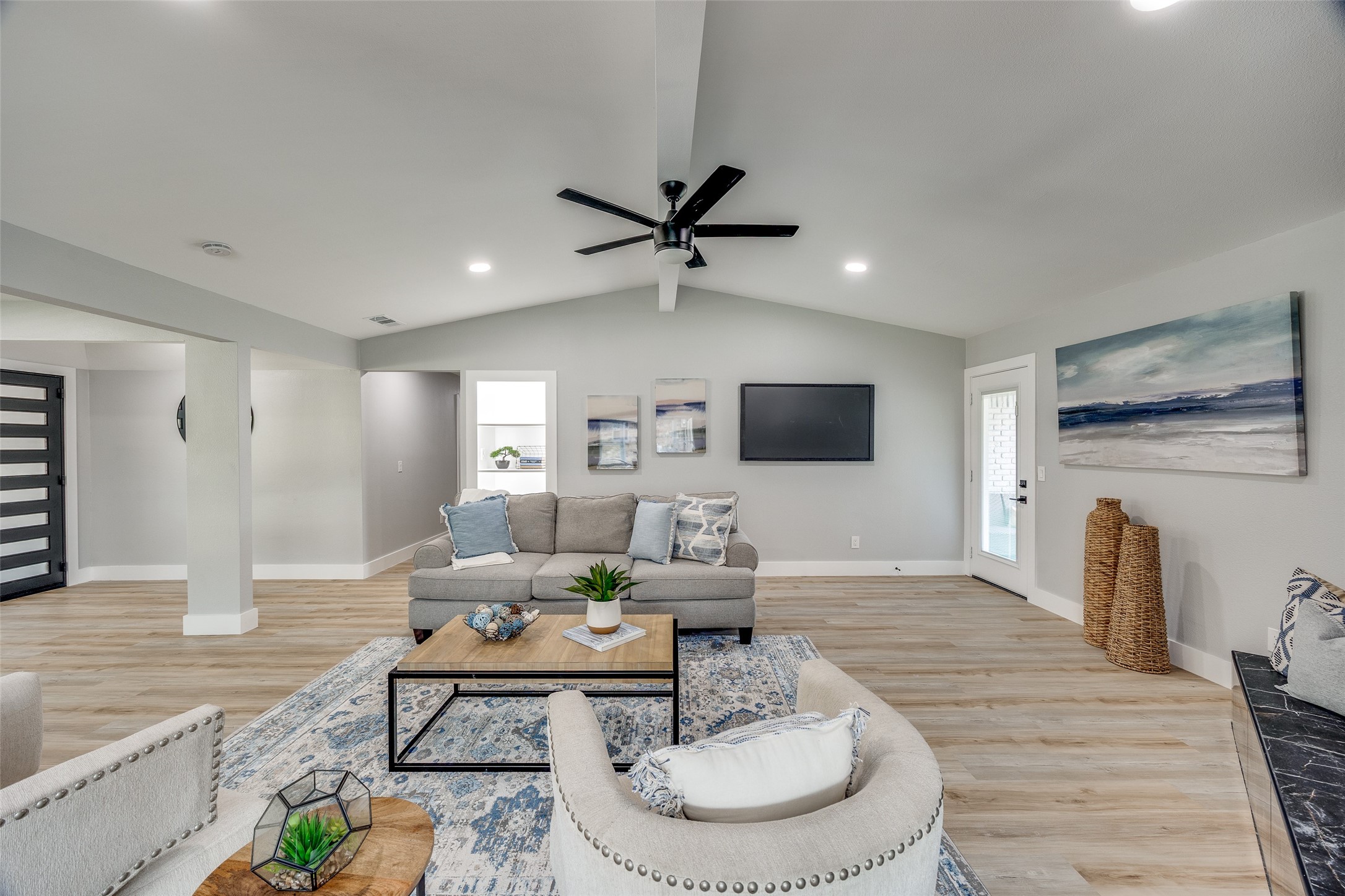 2913 Roundrock Trail