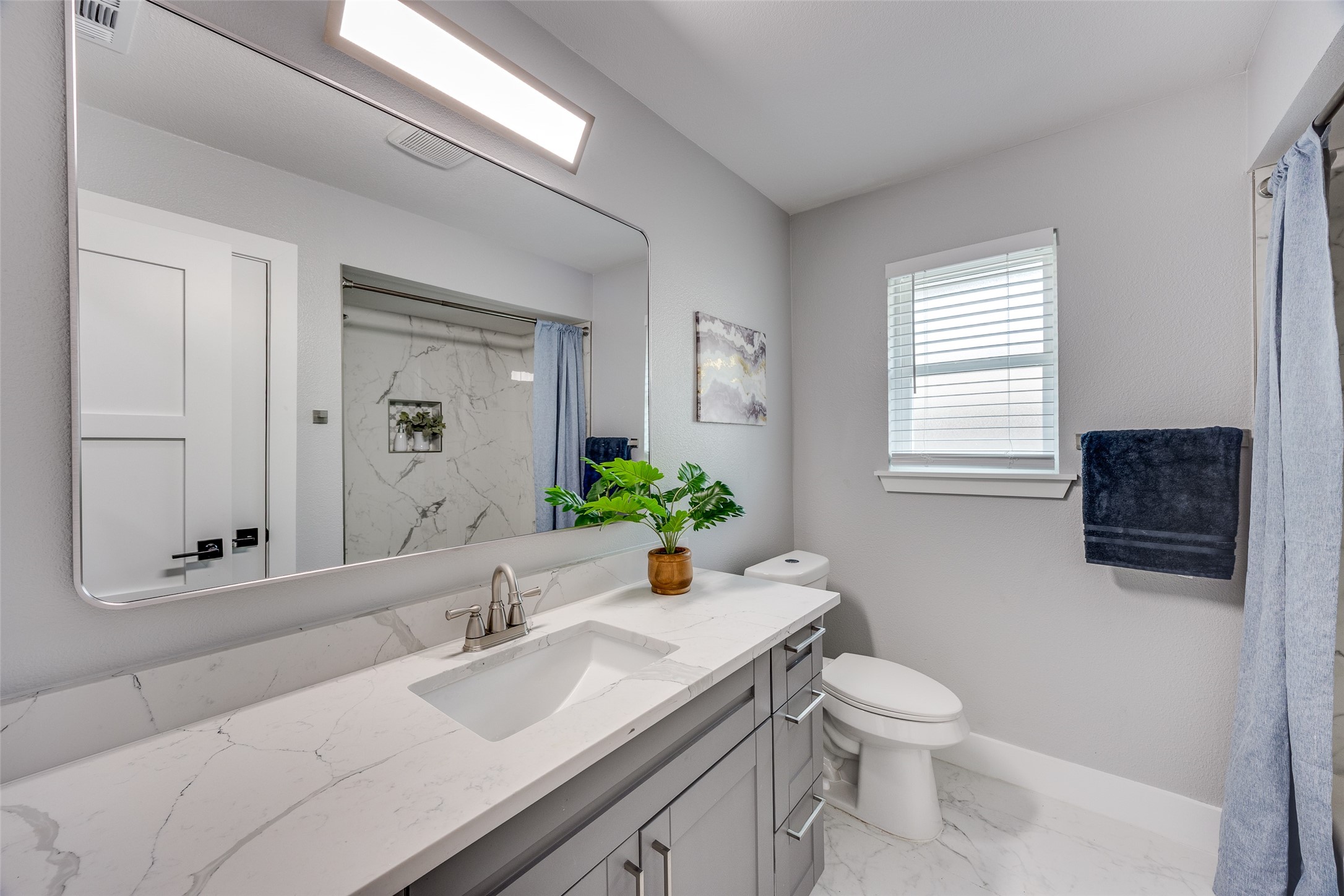 2913 Roundrock Trail