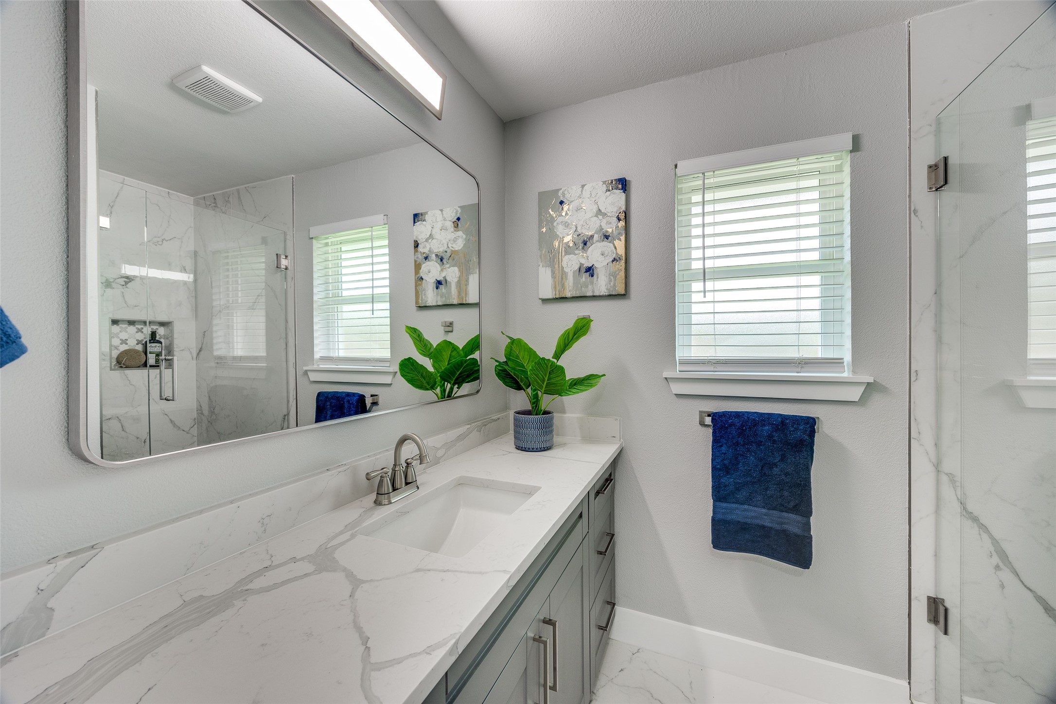 2913 Roundrock Trail