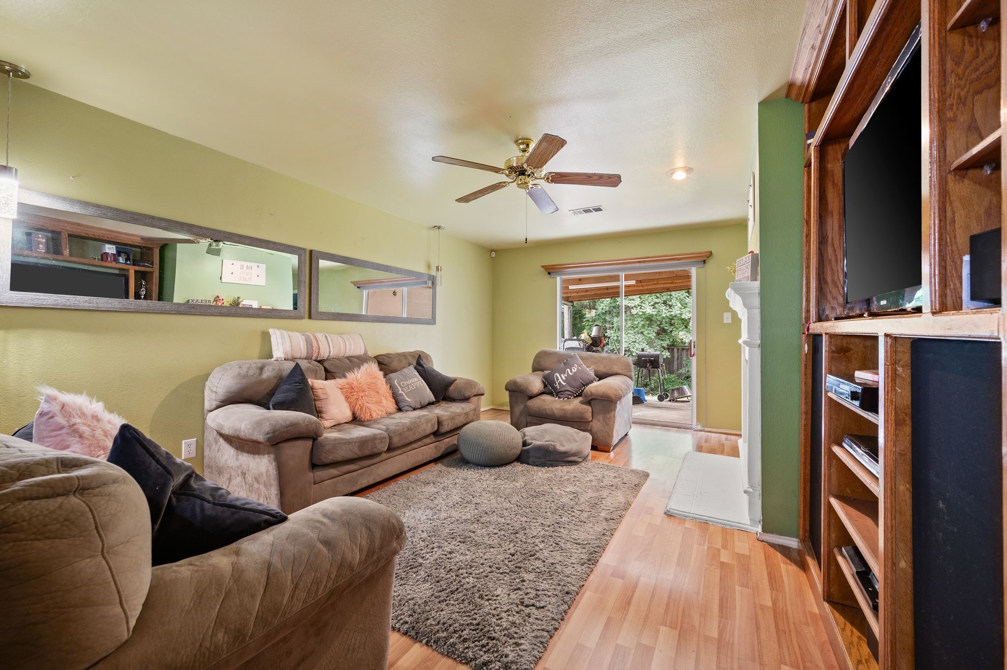 3060 Saint Nicholas Drive