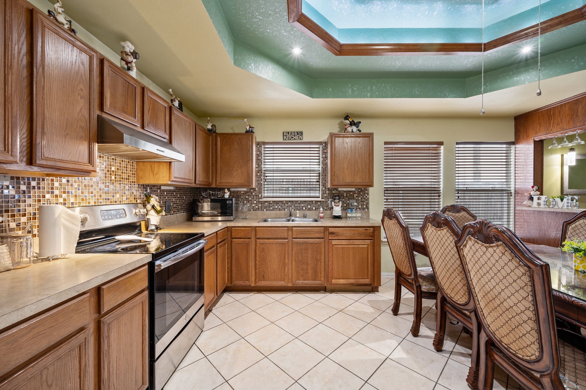 3060 Saint Nicholas Drive