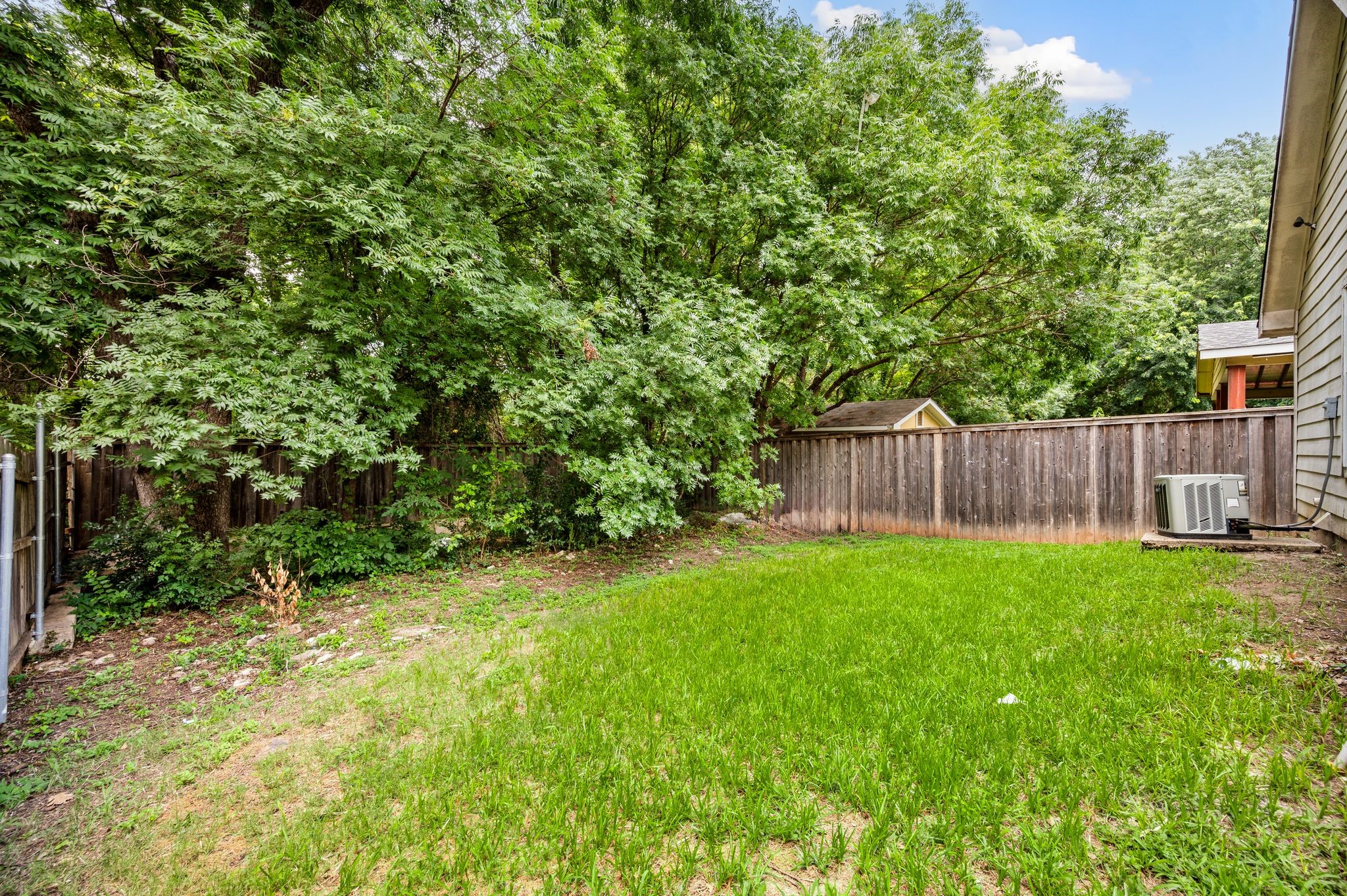 3060 Saint Nicholas Drive