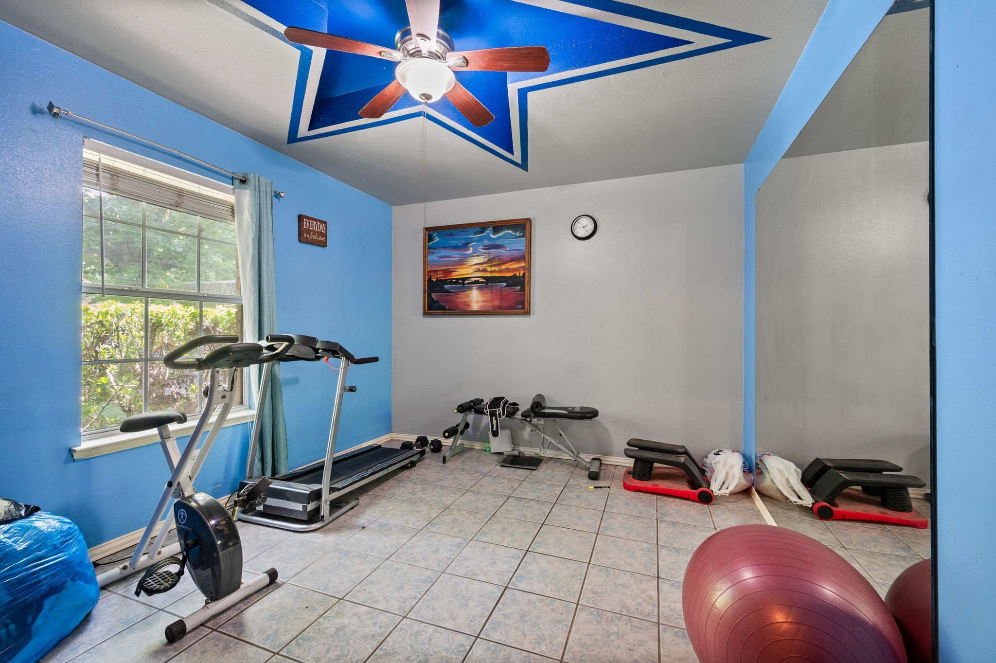 3060 Saint Nicholas Drive