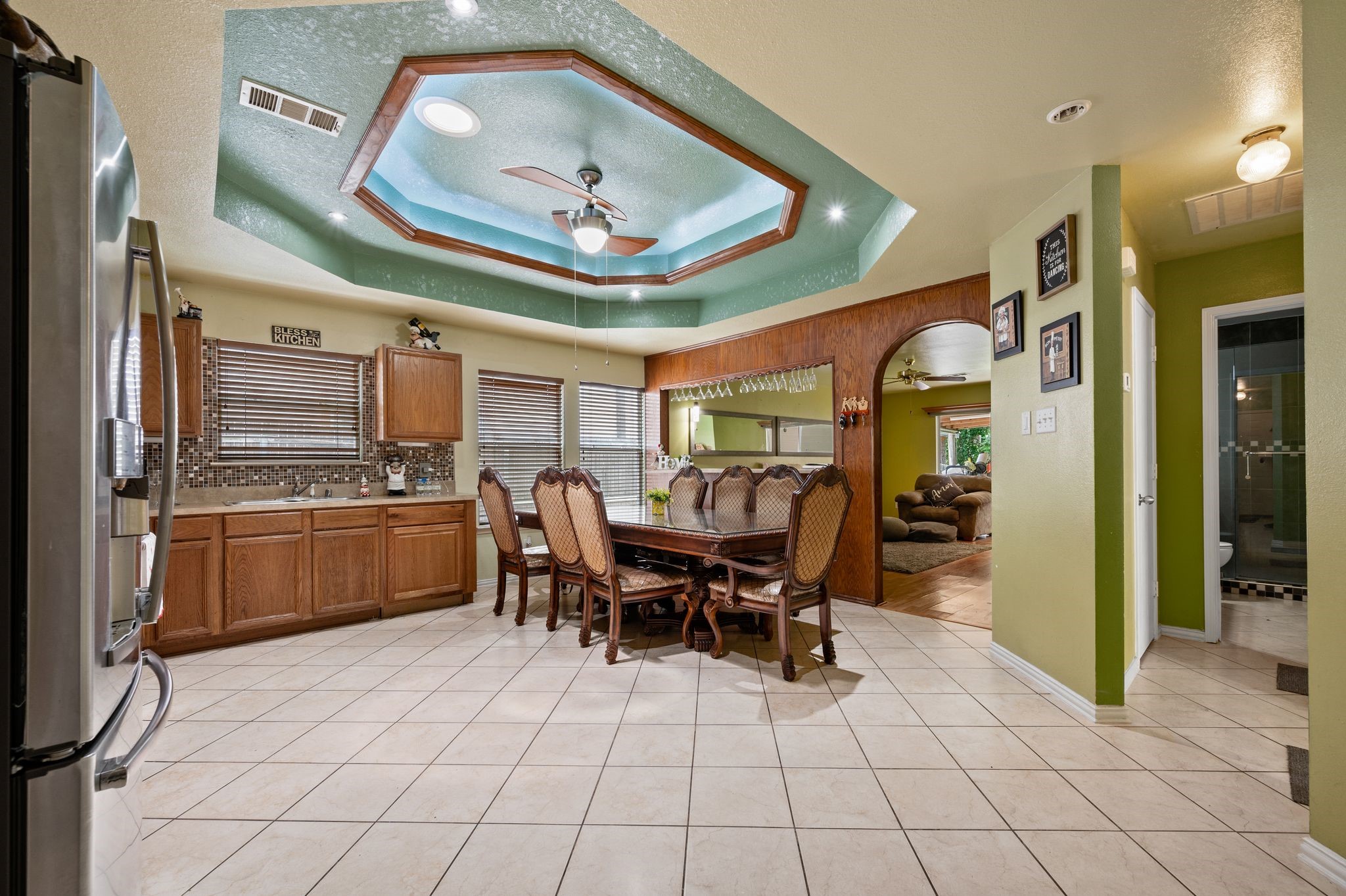 3060 Saint Nicholas Drive