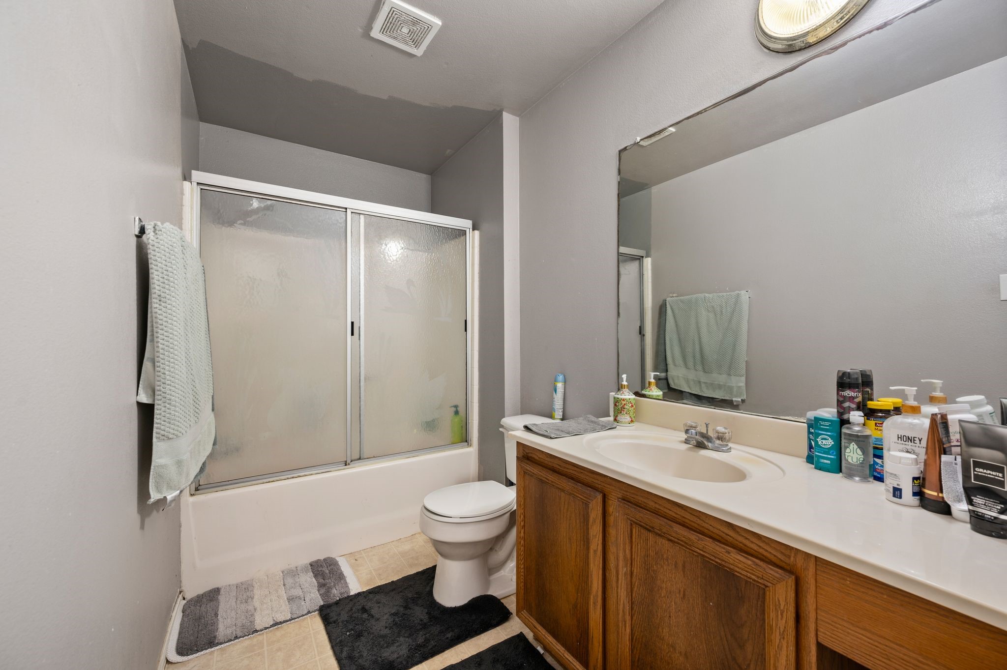 3060 Saint Nicholas Drive