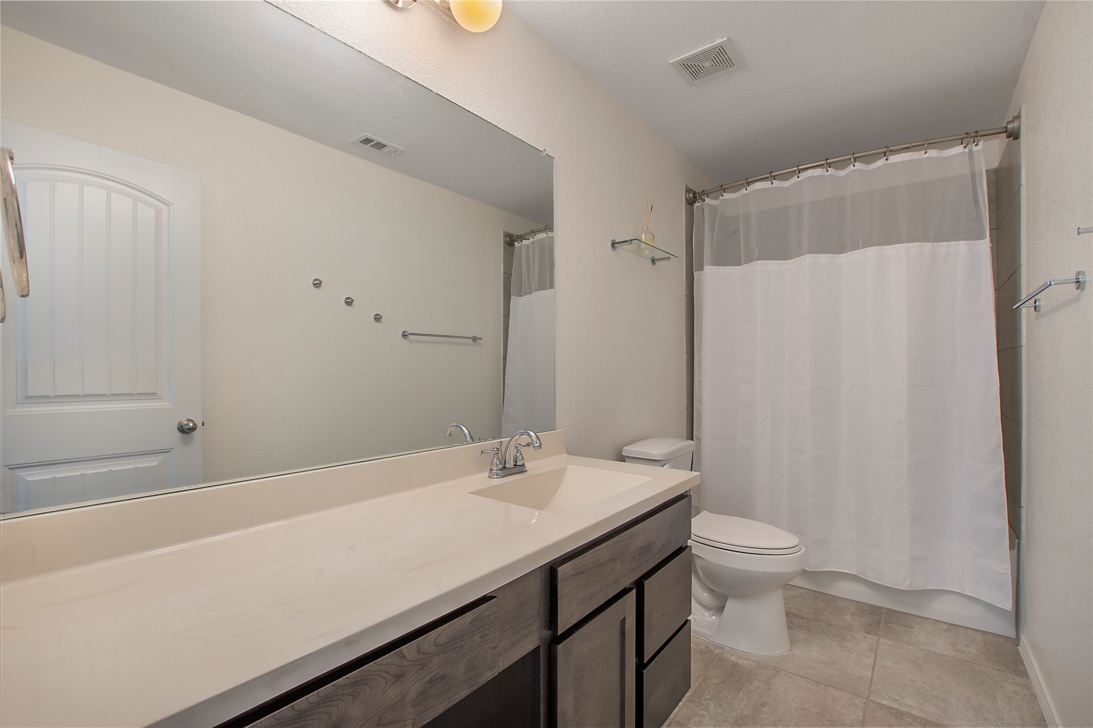 1513 Emerald Tree Place