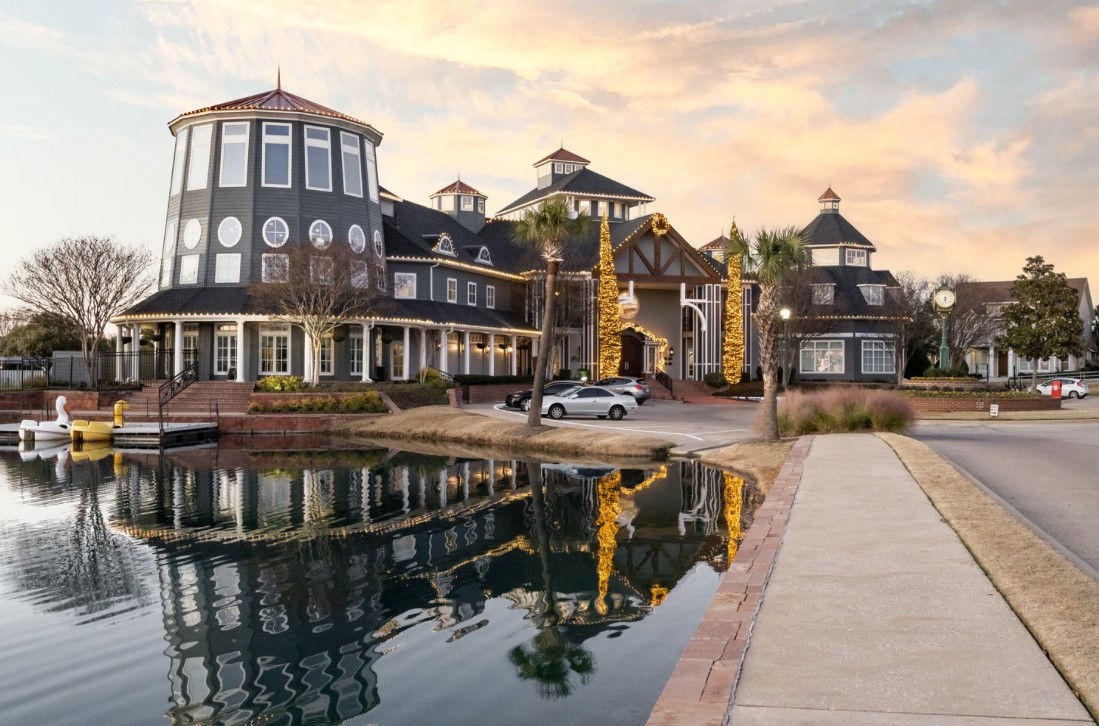 1513 Emerald Tree Place