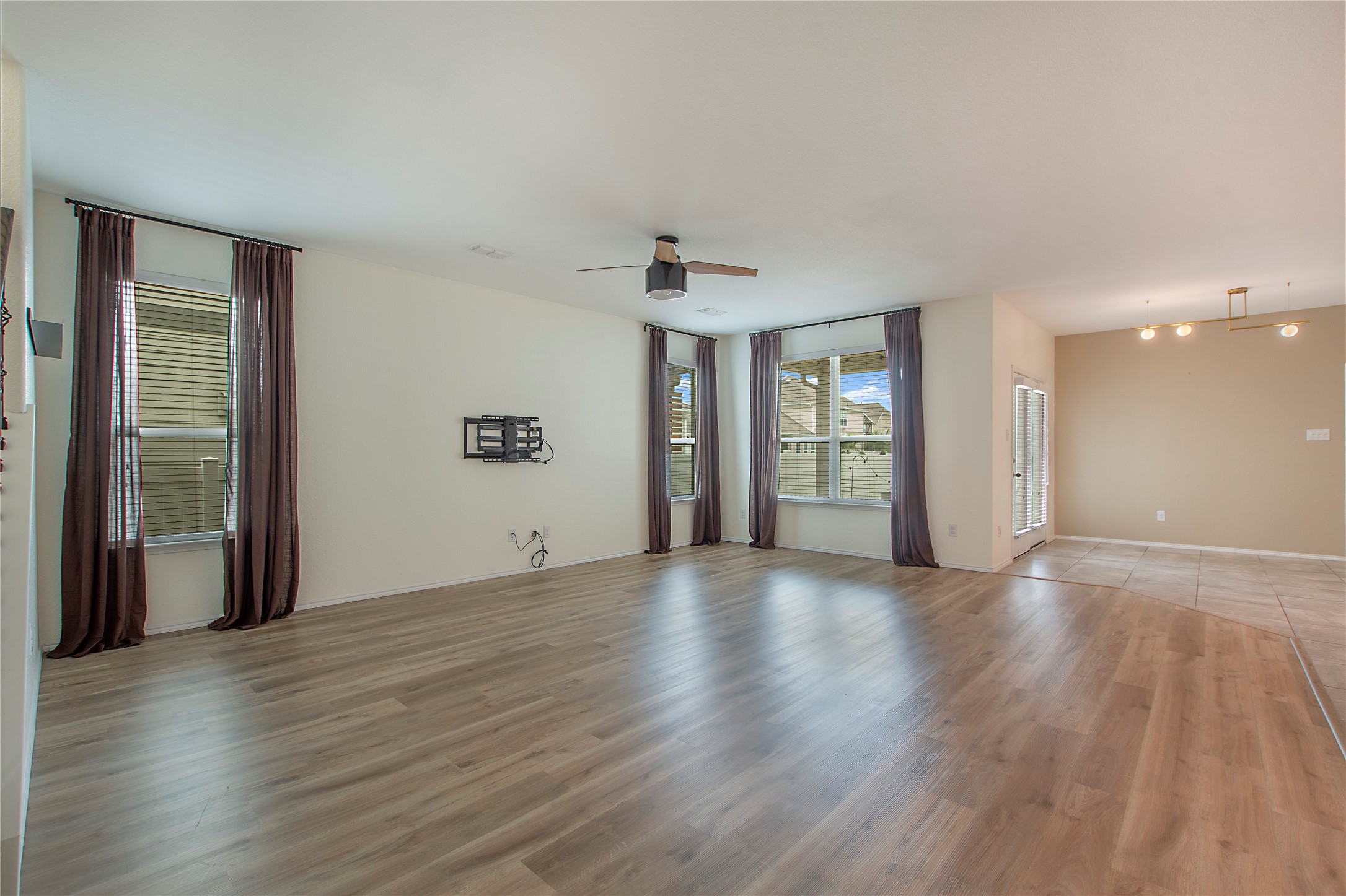 1513 Emerald Tree Place