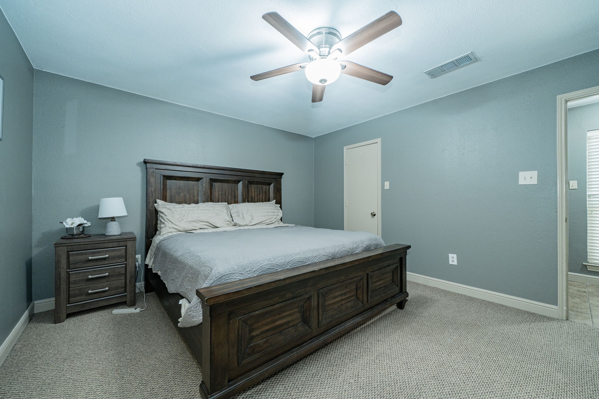 953 Cedarland Boulevard