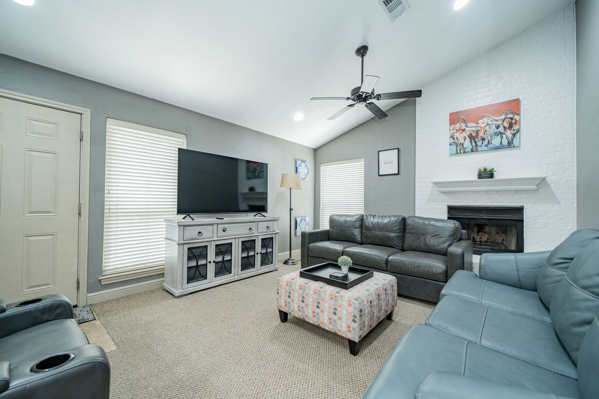 953 Cedarland Boulevard