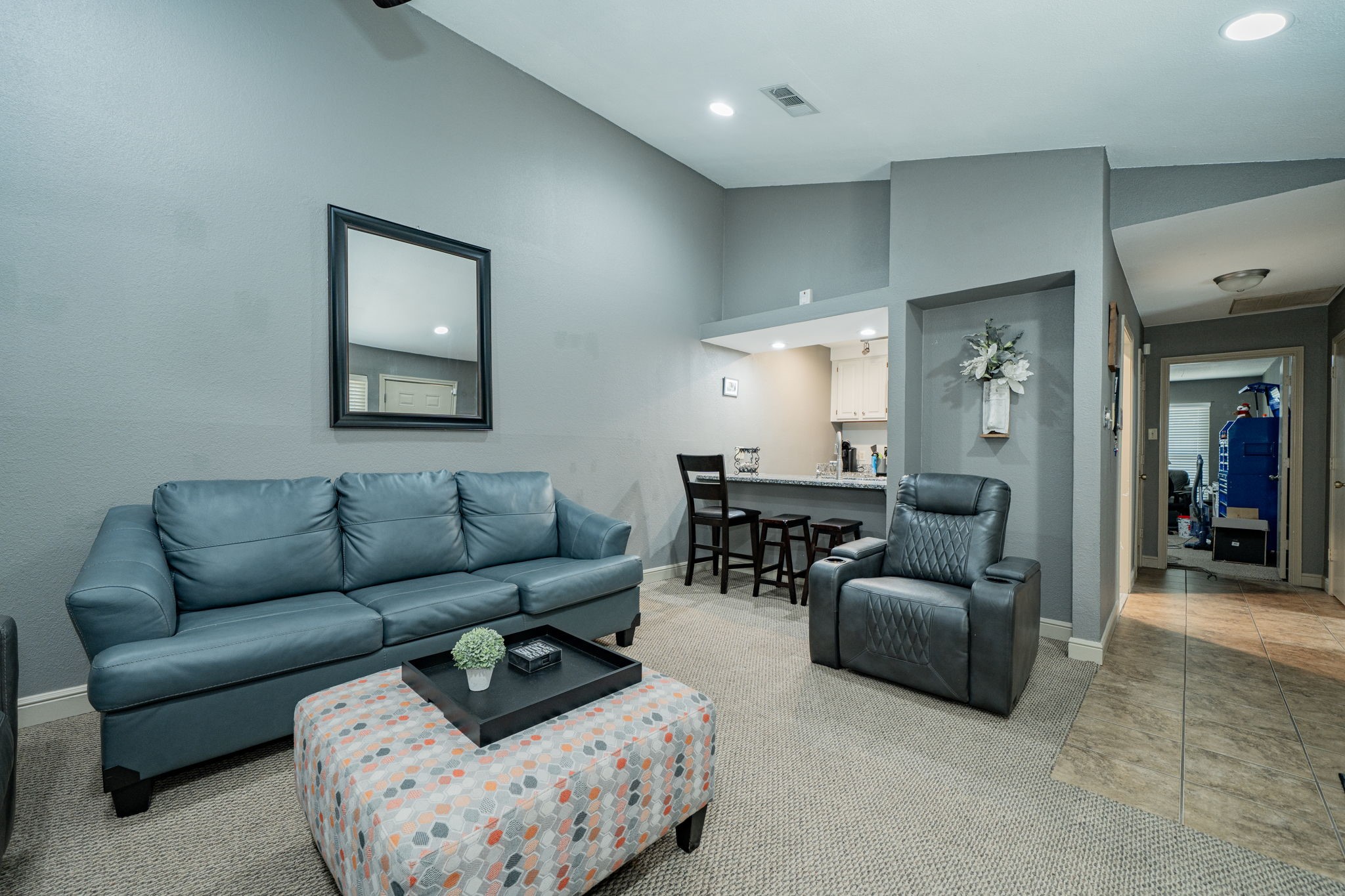 953 Cedarland Boulevard