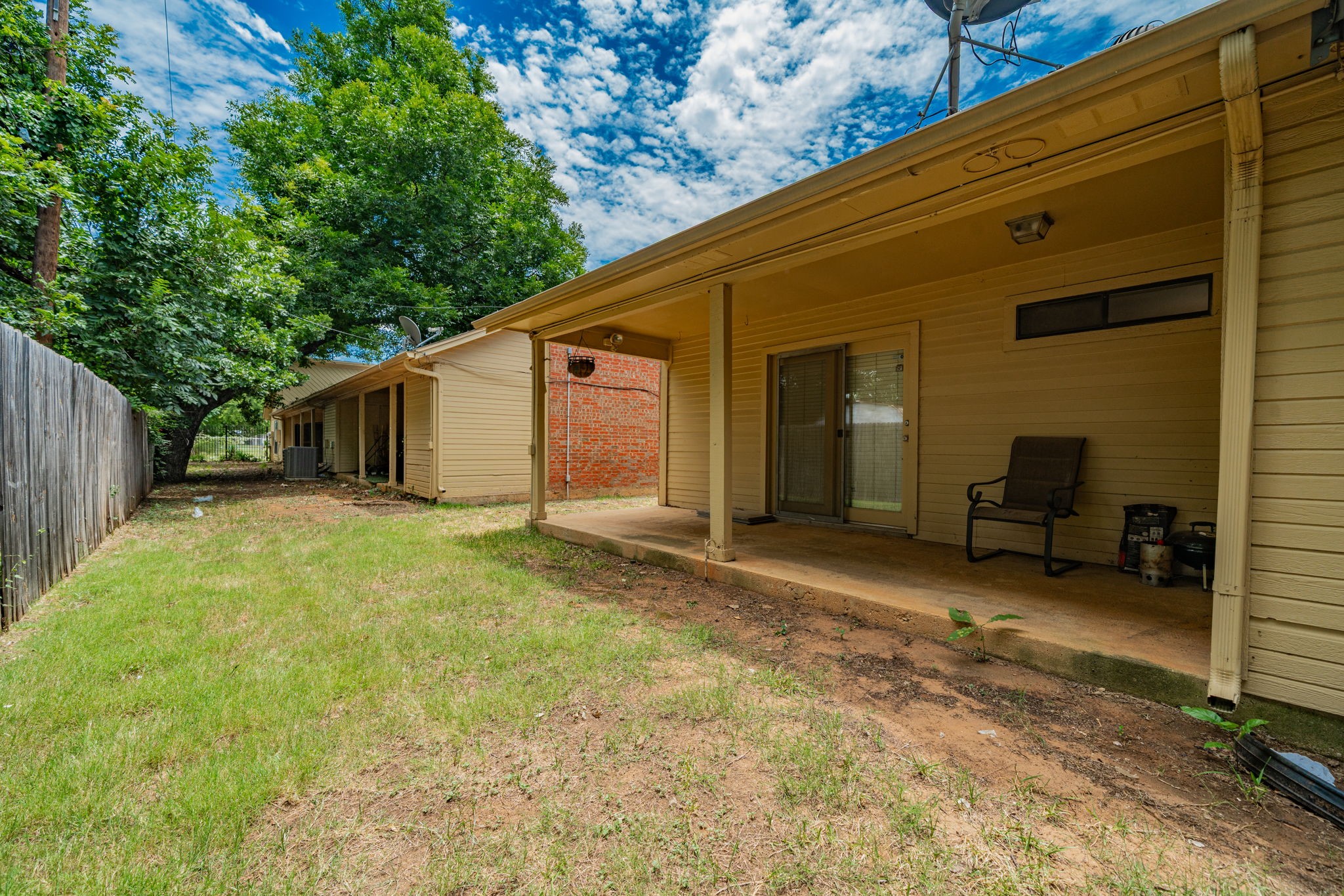 953 Cedarland Boulevard
