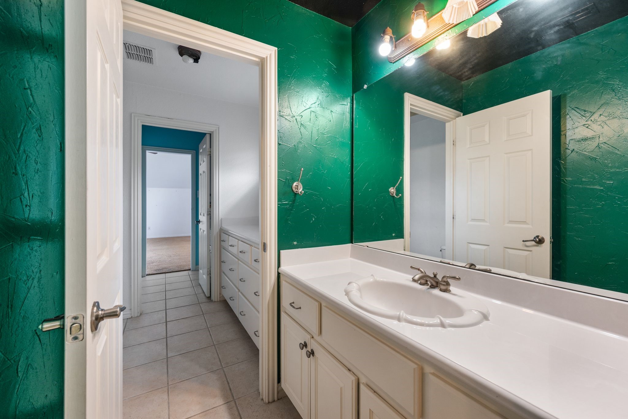 414 Copperfield Street