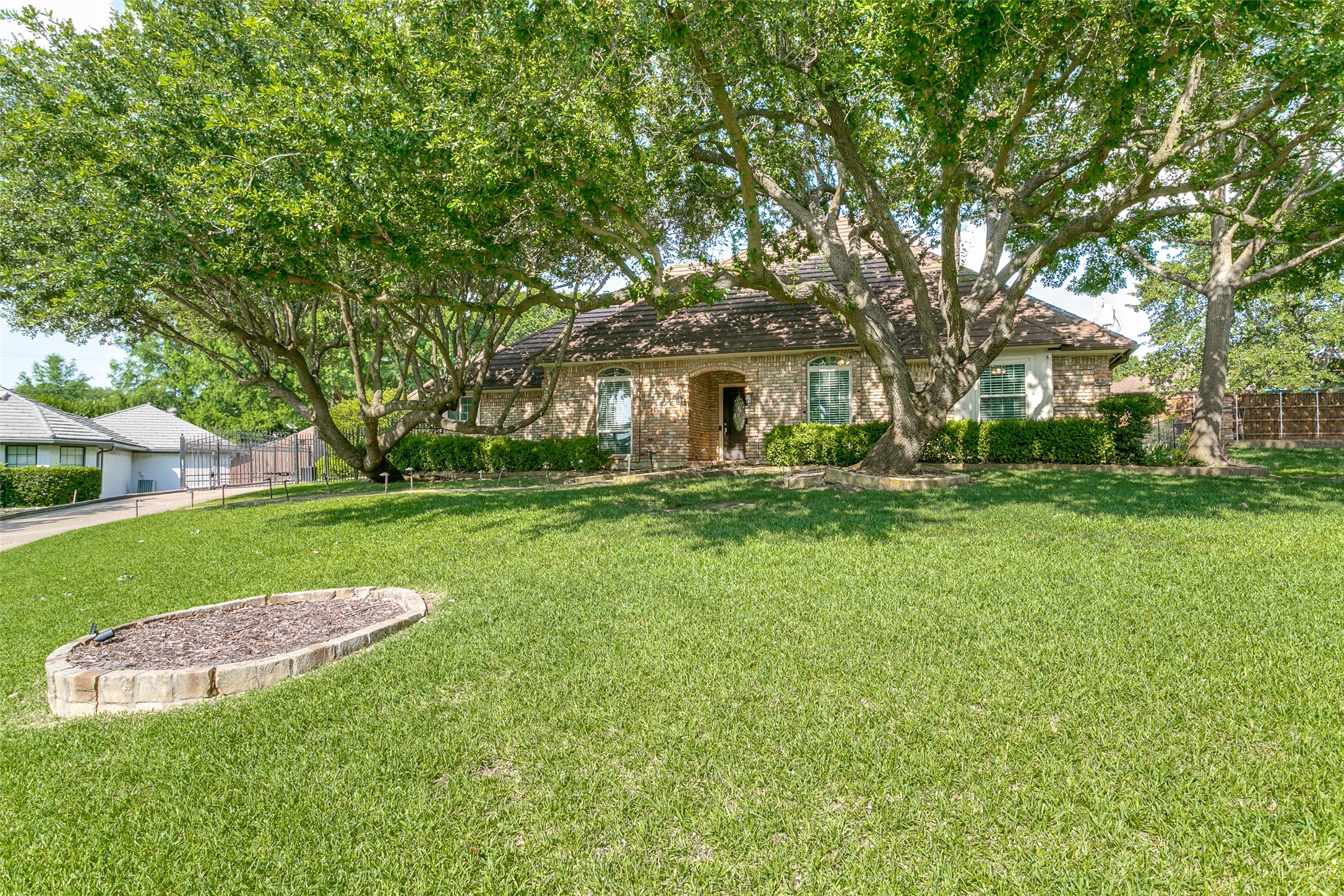 3713 Brentwood Court