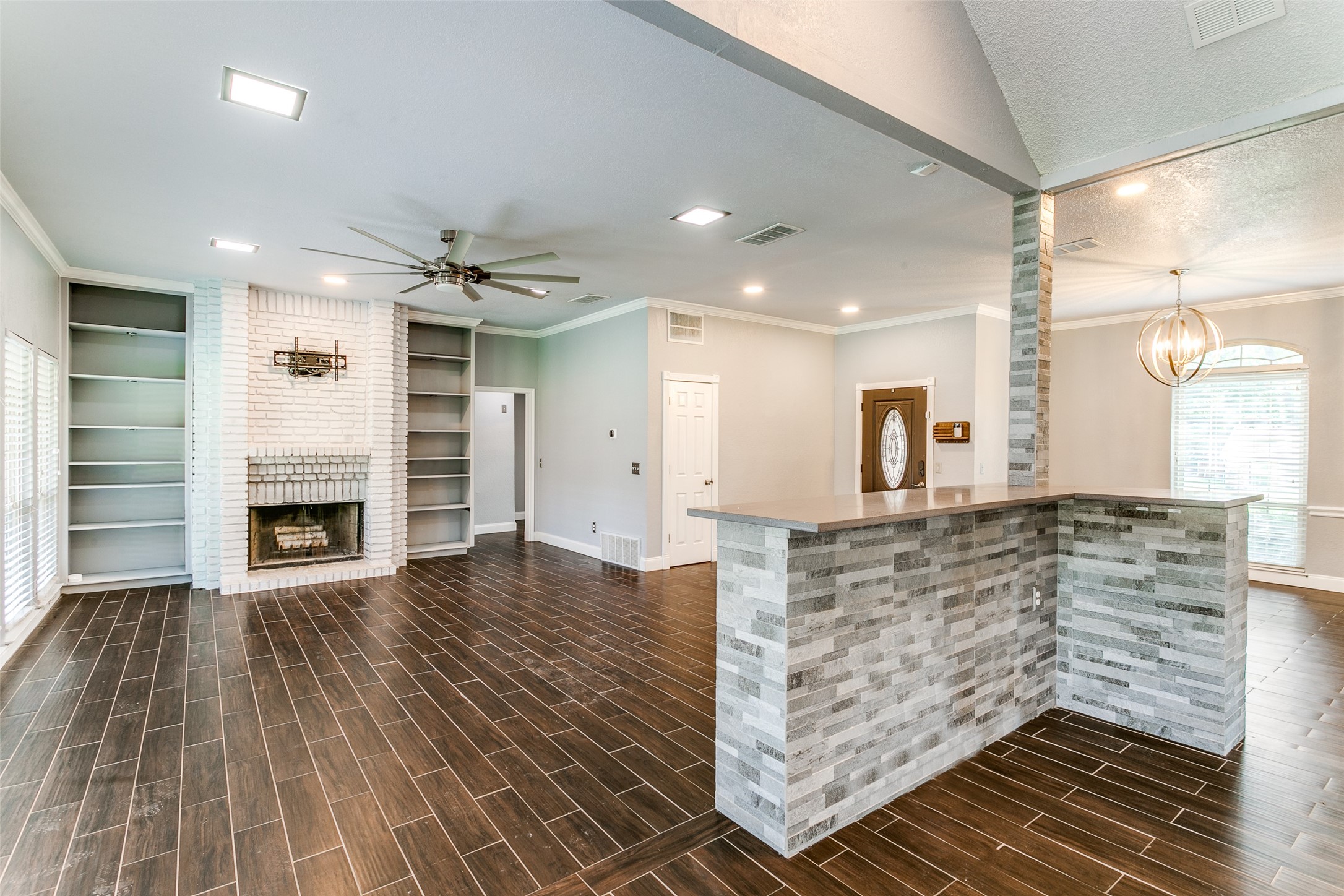 3713 Brentwood Court