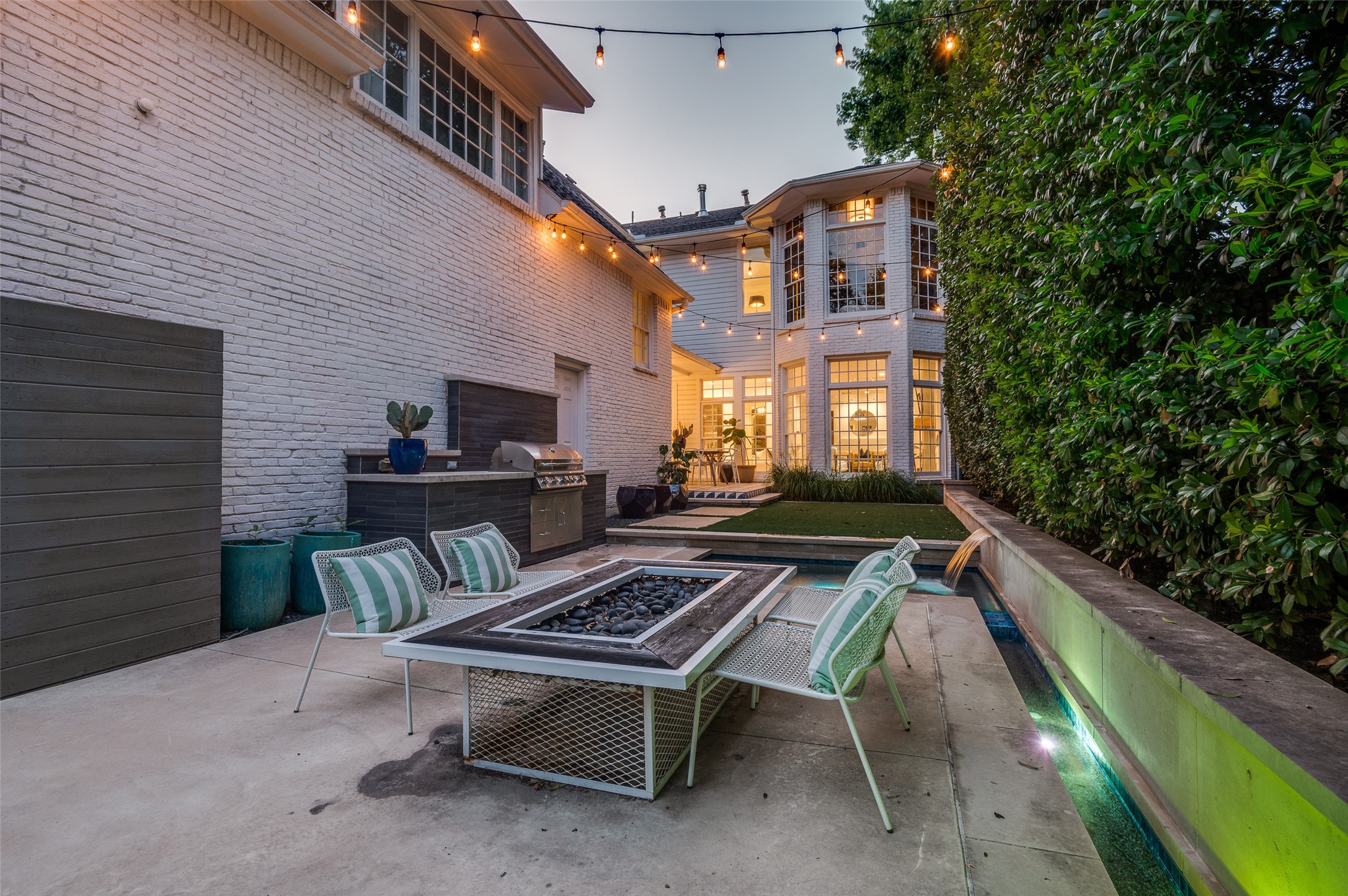 3449 Potomac Avenue