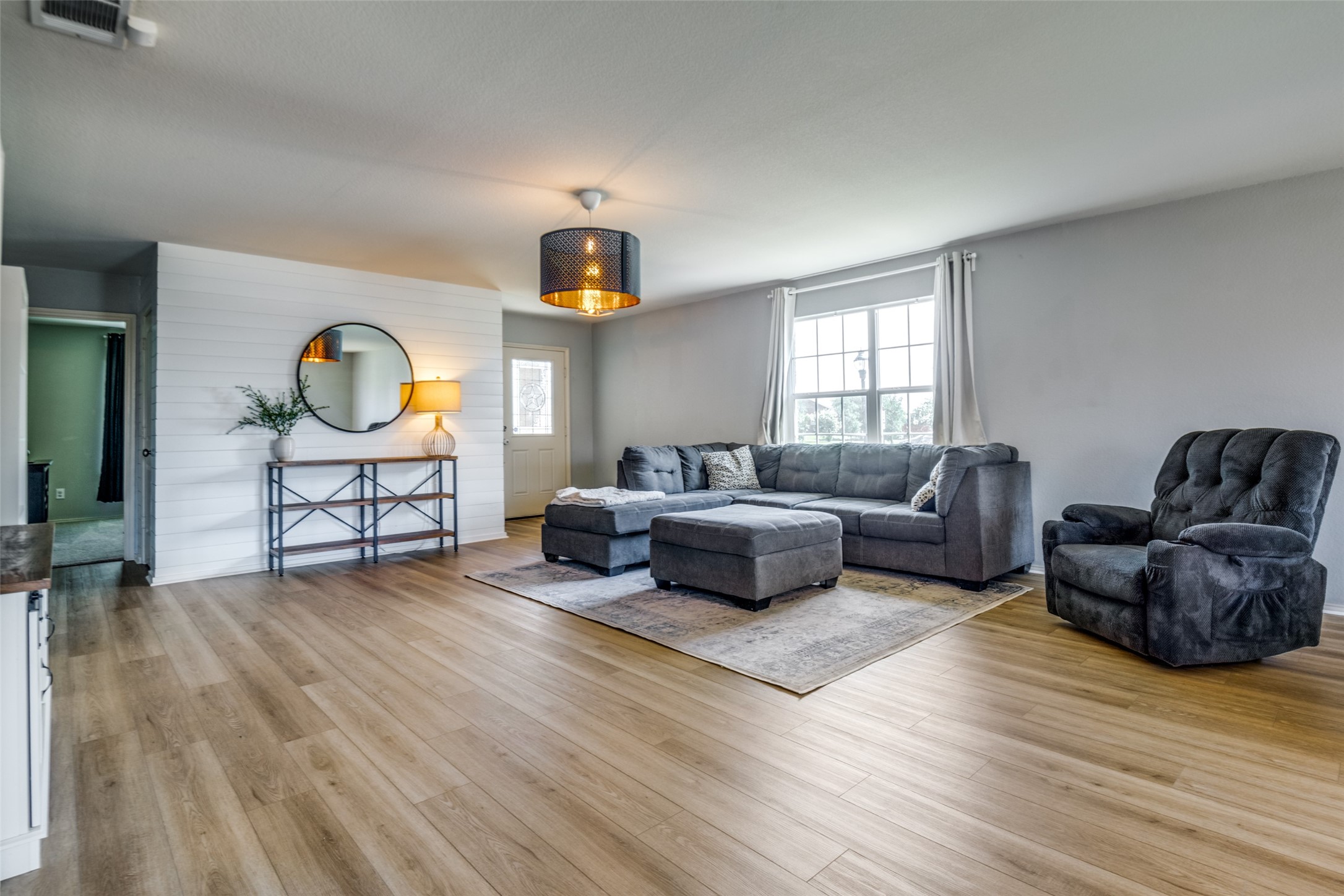 2054 Shawnee Trail