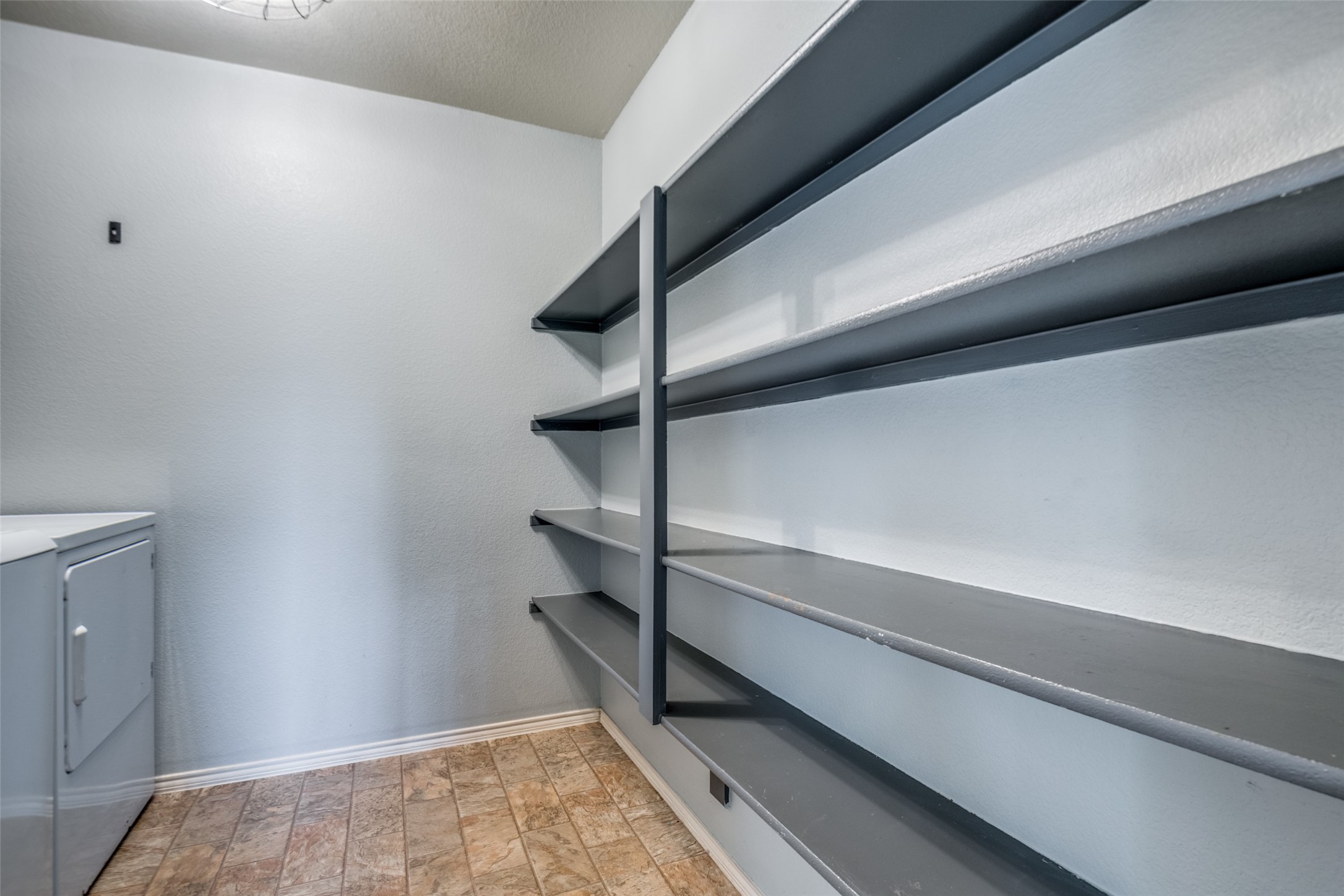 2054 Shawnee Trail