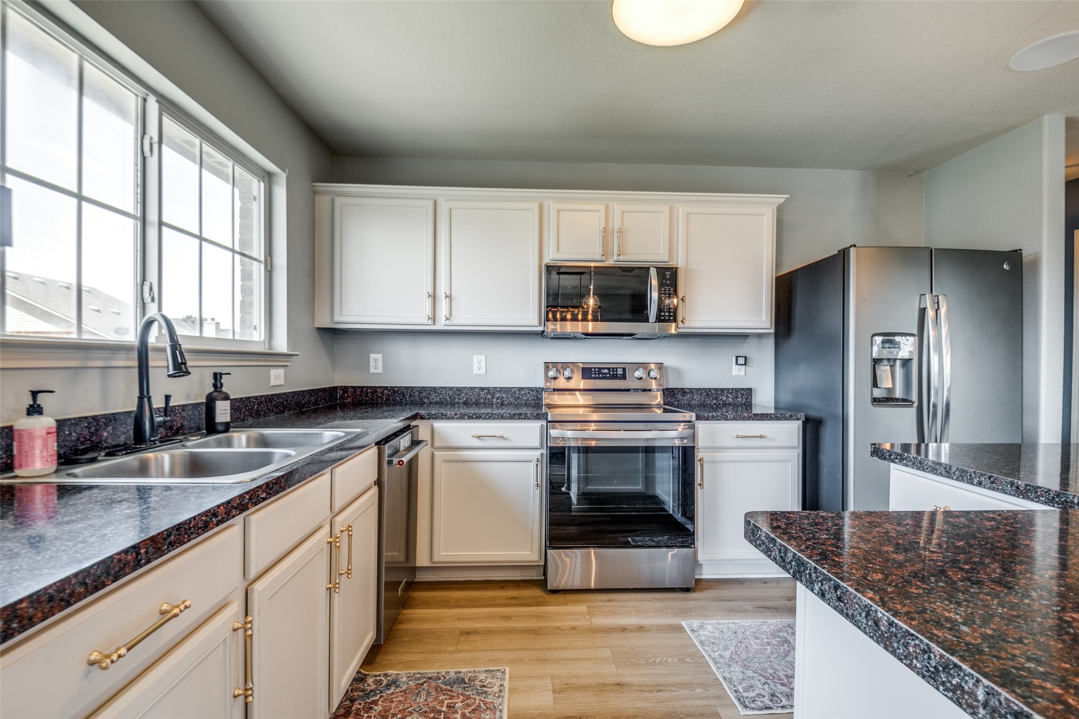 2054 Shawnee Trail