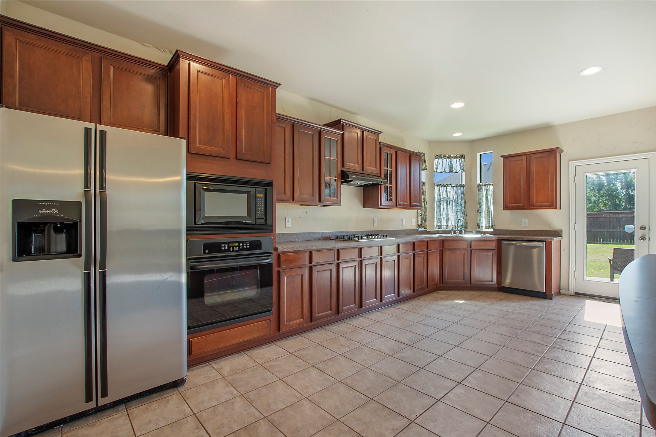 1018 Hollow Creek Drive