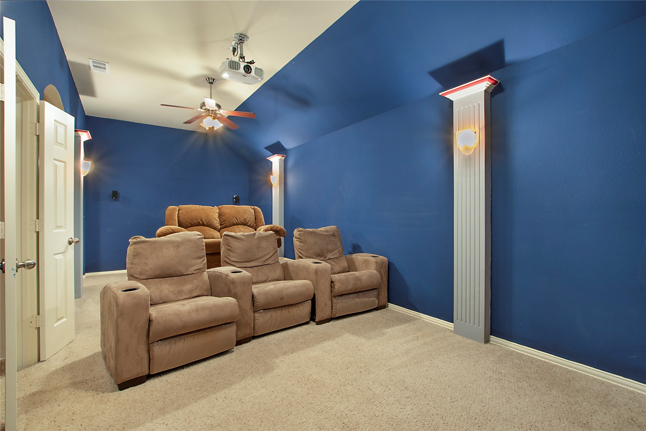 1018 Hollow Creek Drive