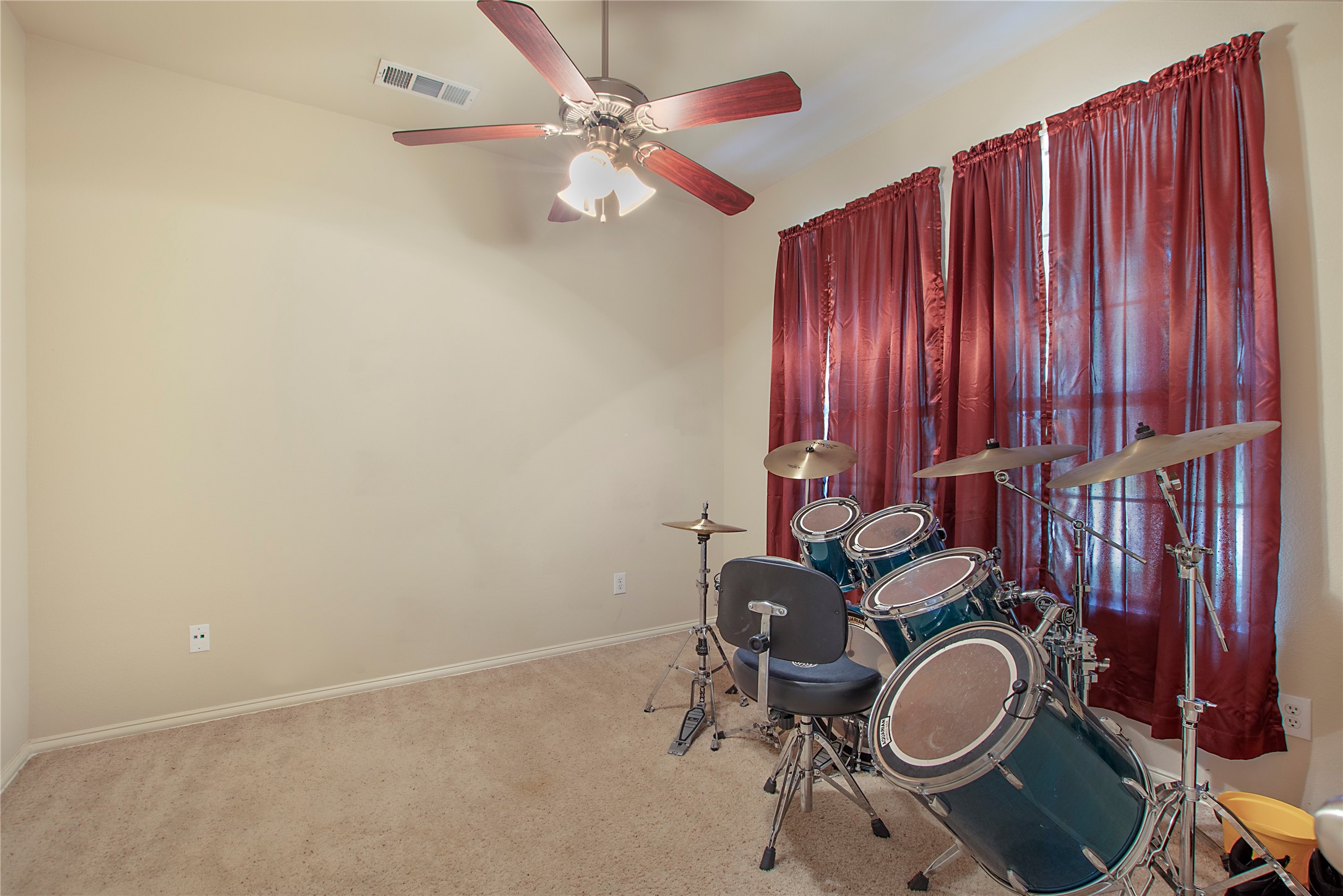 1018 Hollow Creek Drive