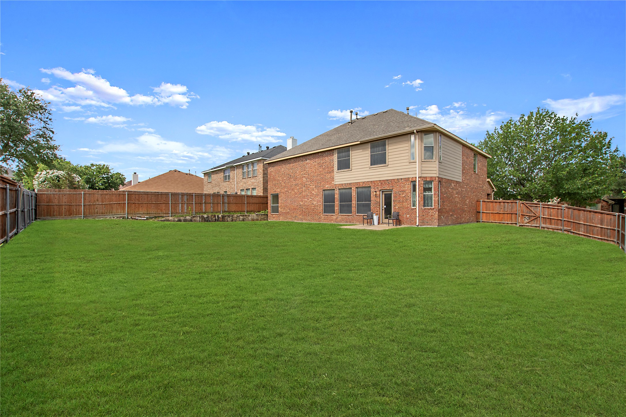 1018 Hollow Creek Drive