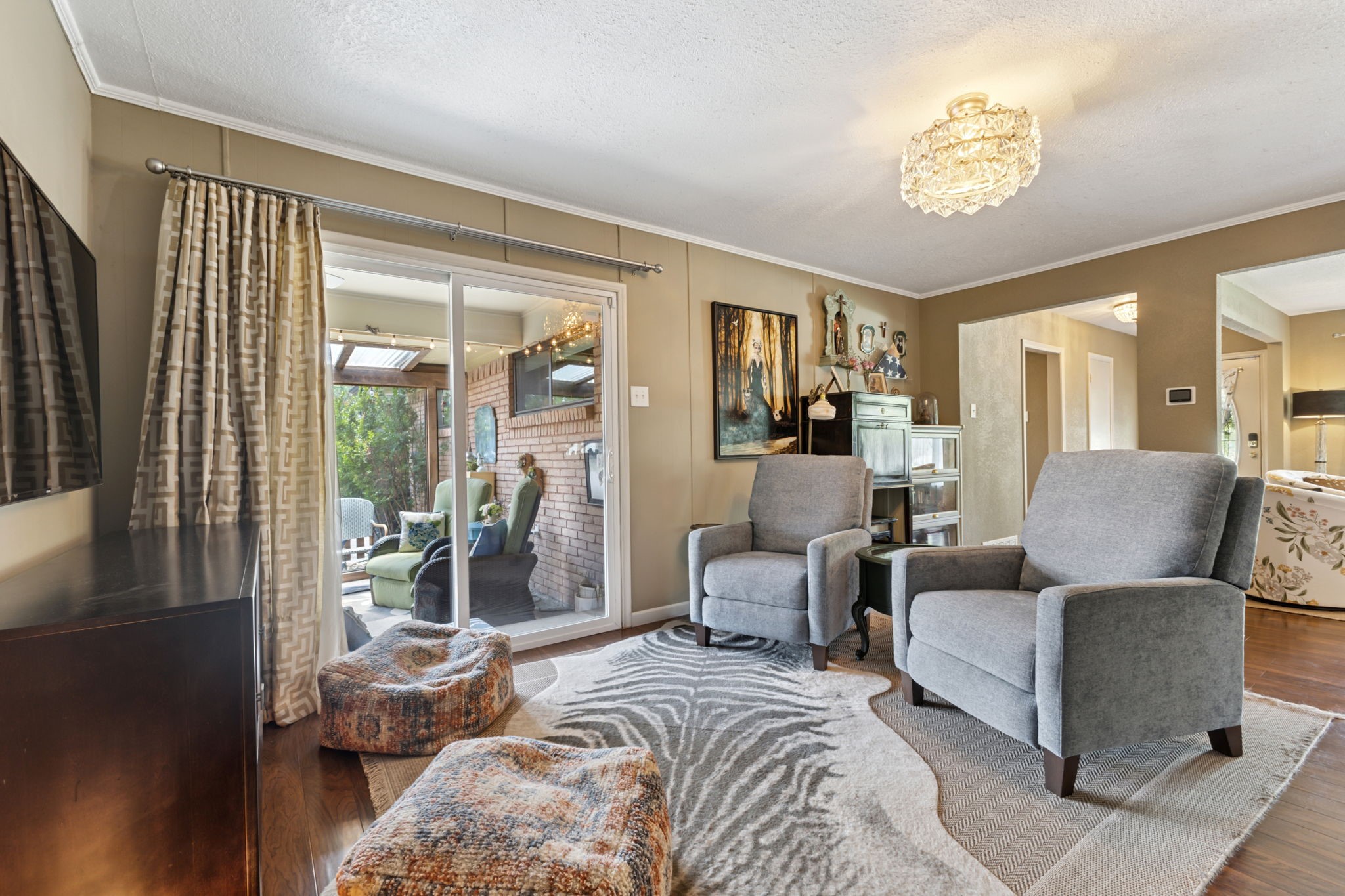 315 S Dorothy Drive