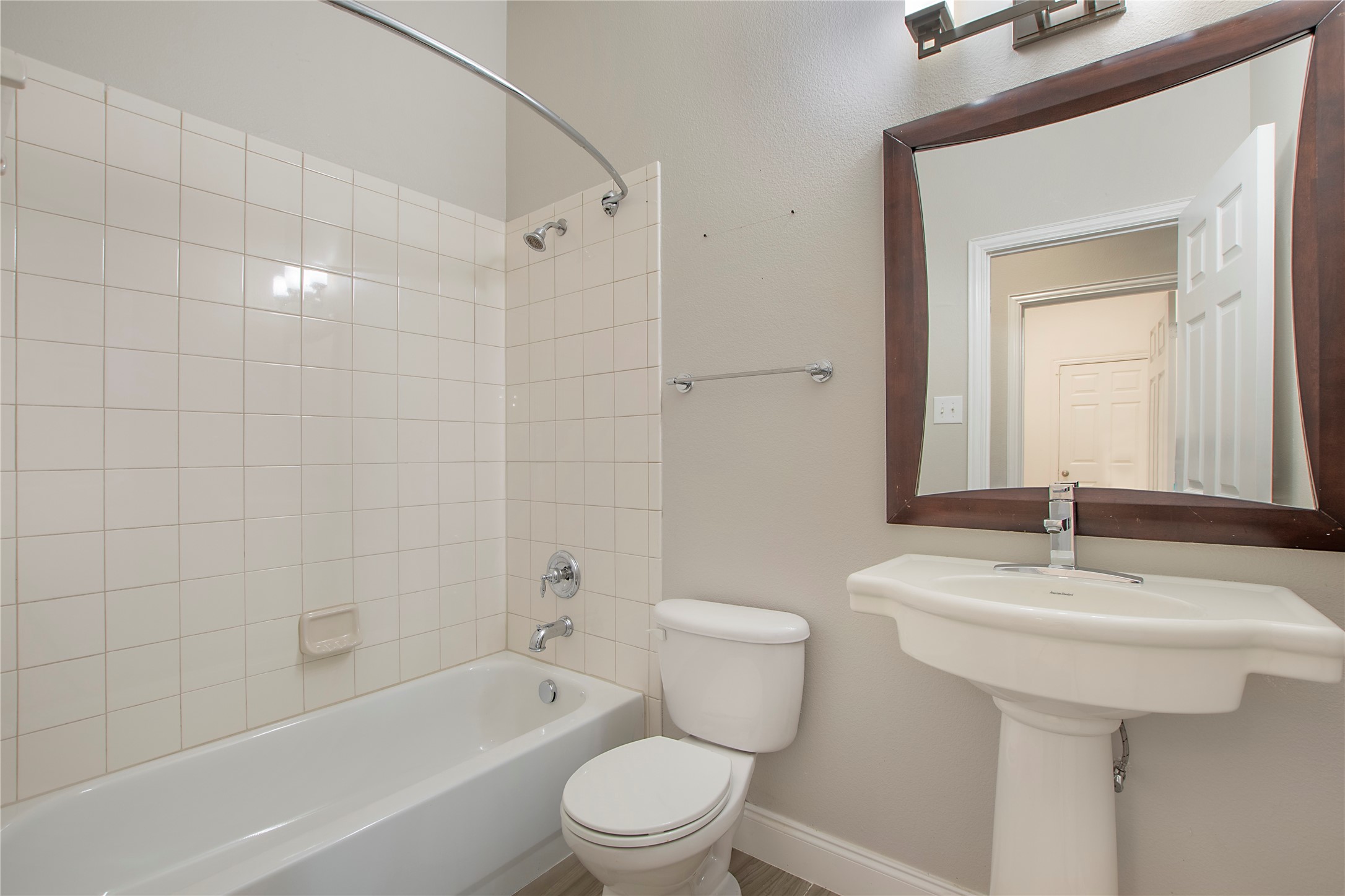 1733 White Cap Court