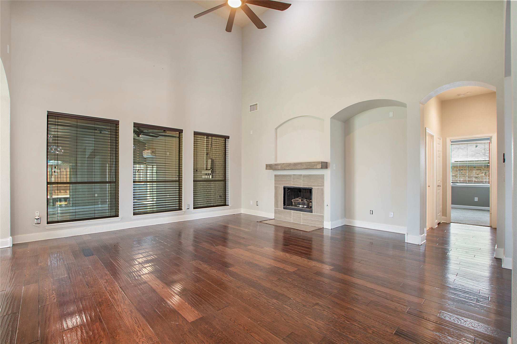 1733 White Cap Court