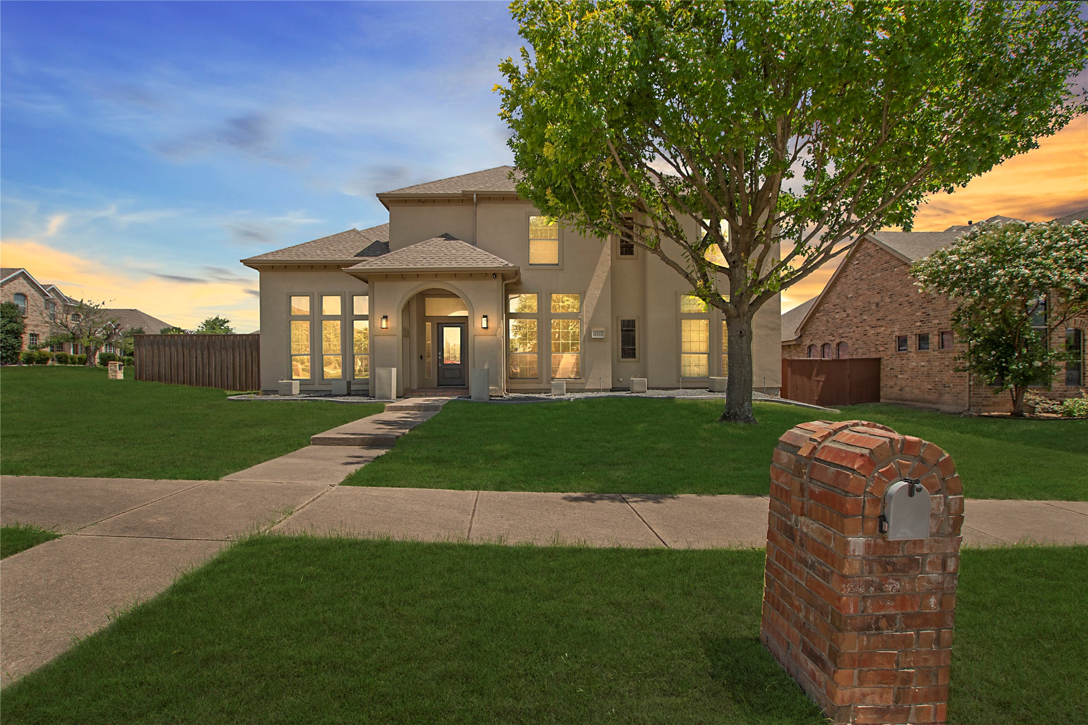 1733 White Cap Court