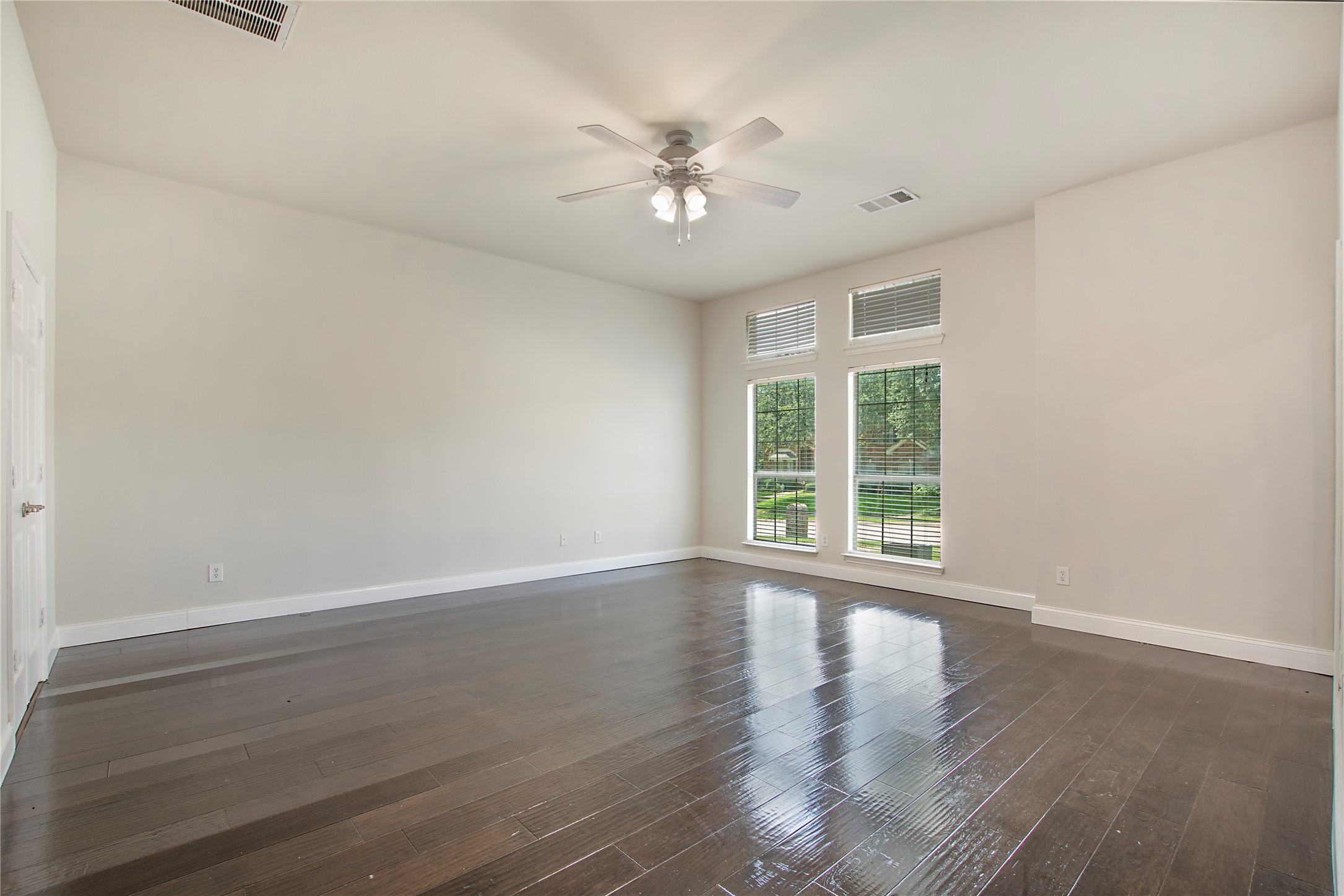 1733 White Cap Court