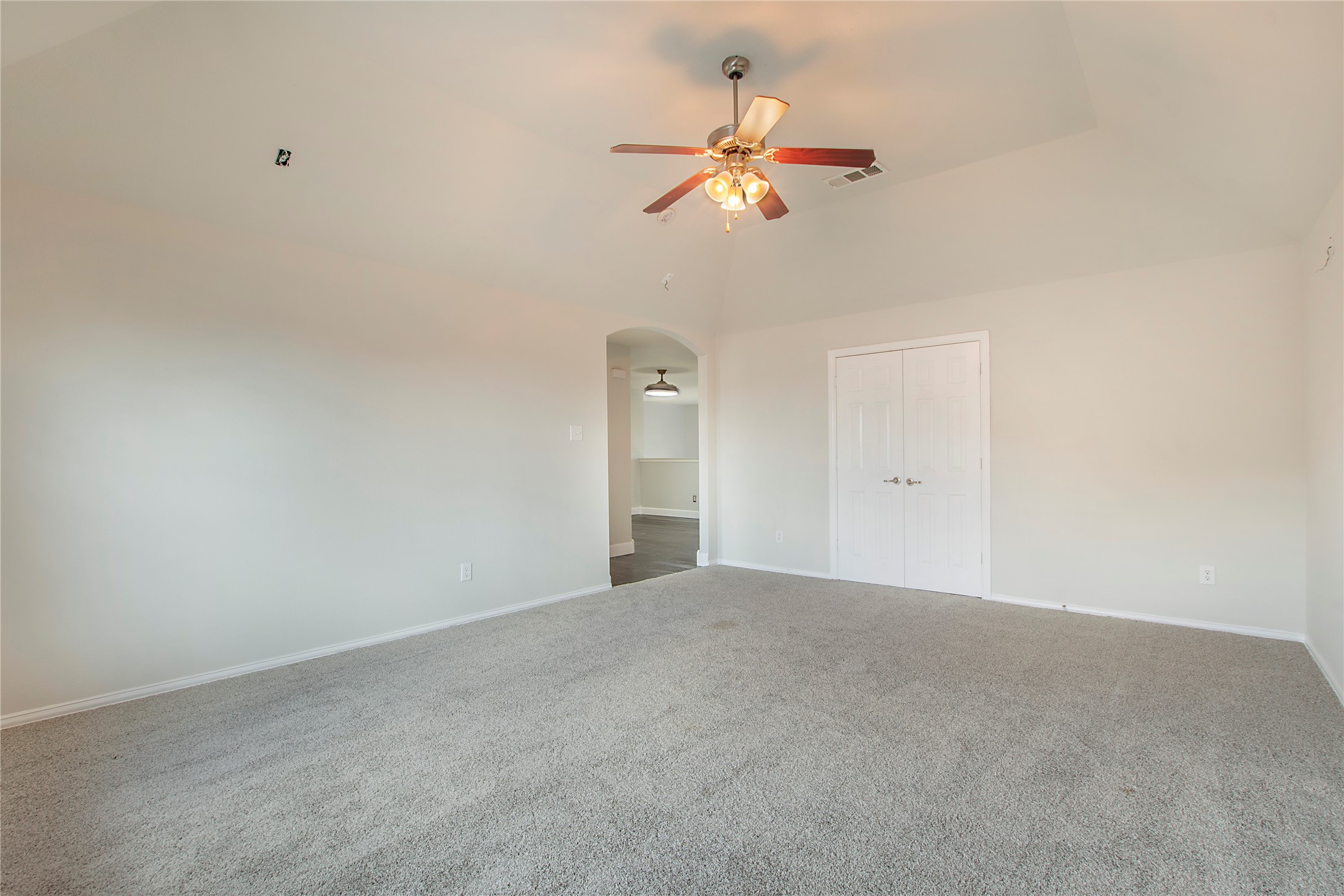 1733 White Cap Court