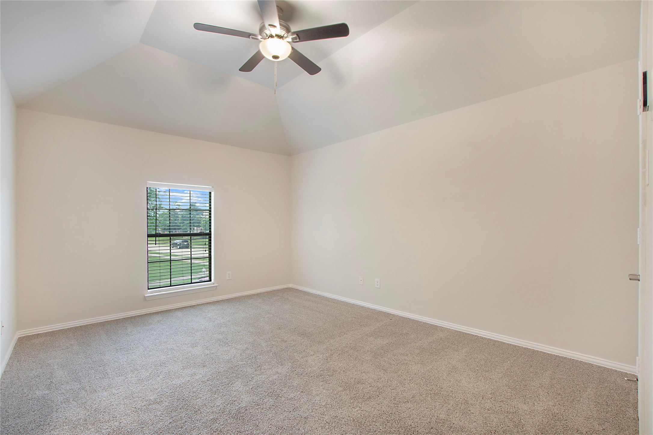 1733 White Cap Court