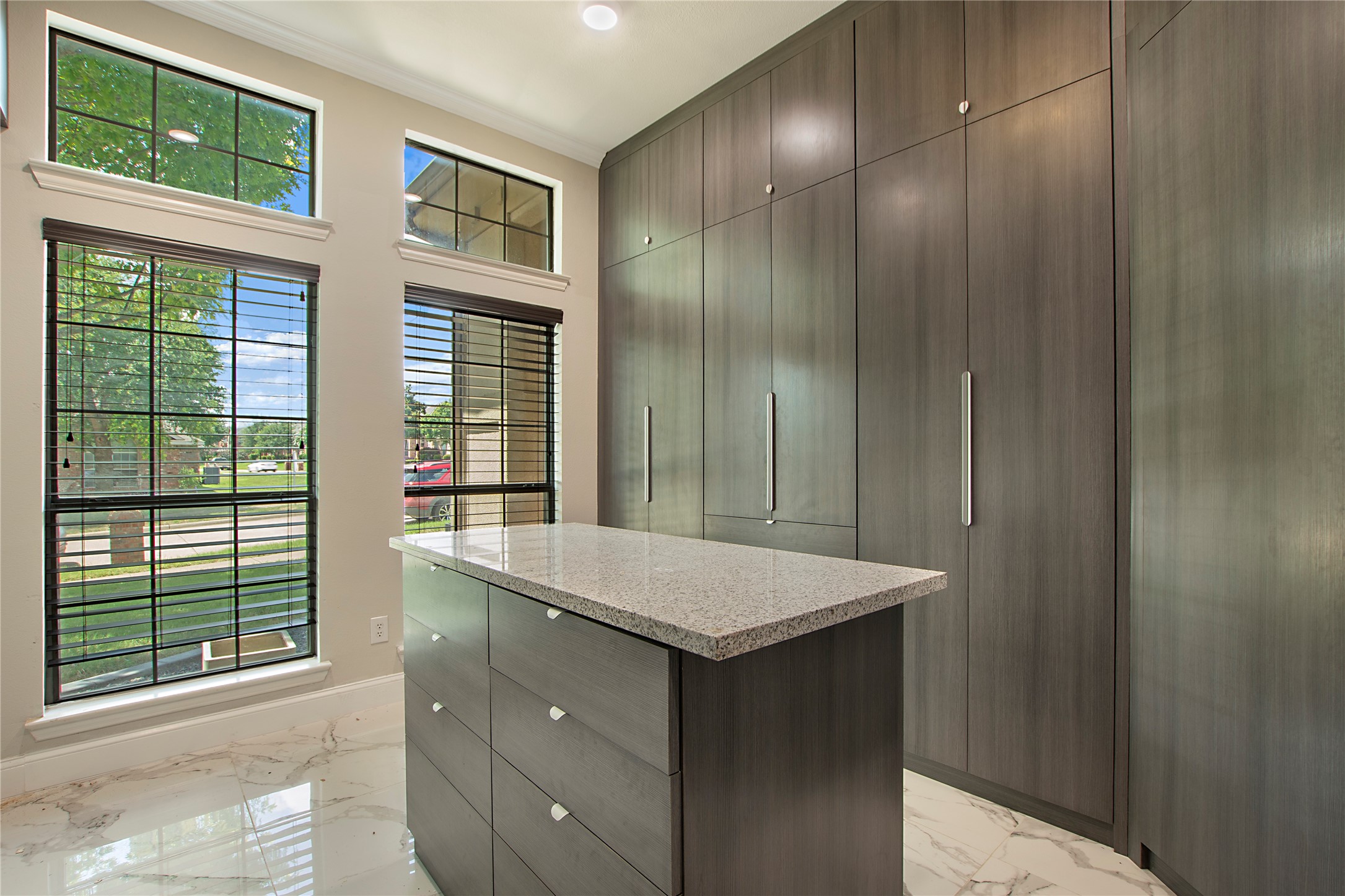 1733 White Cap Court