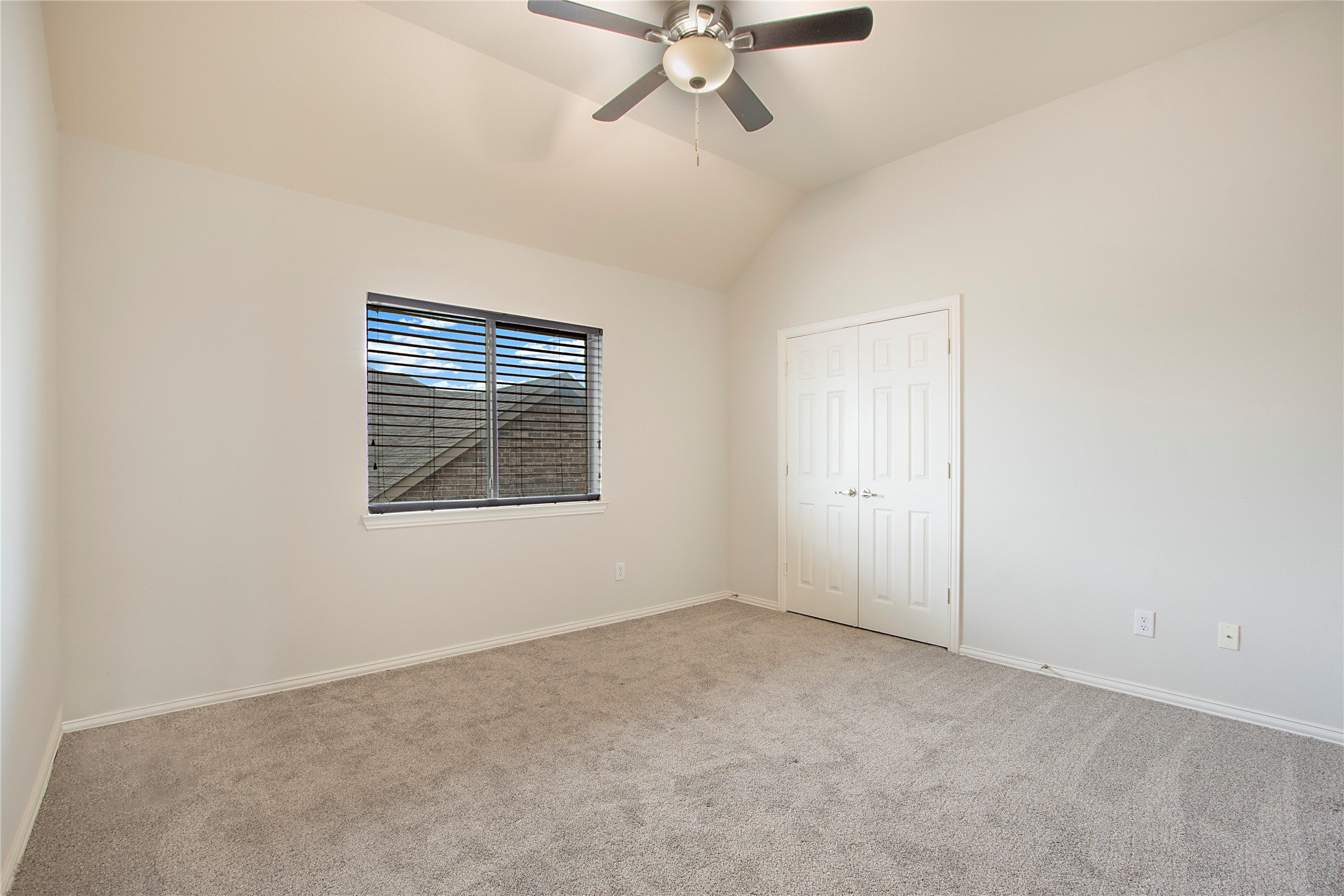 1733 White Cap Court