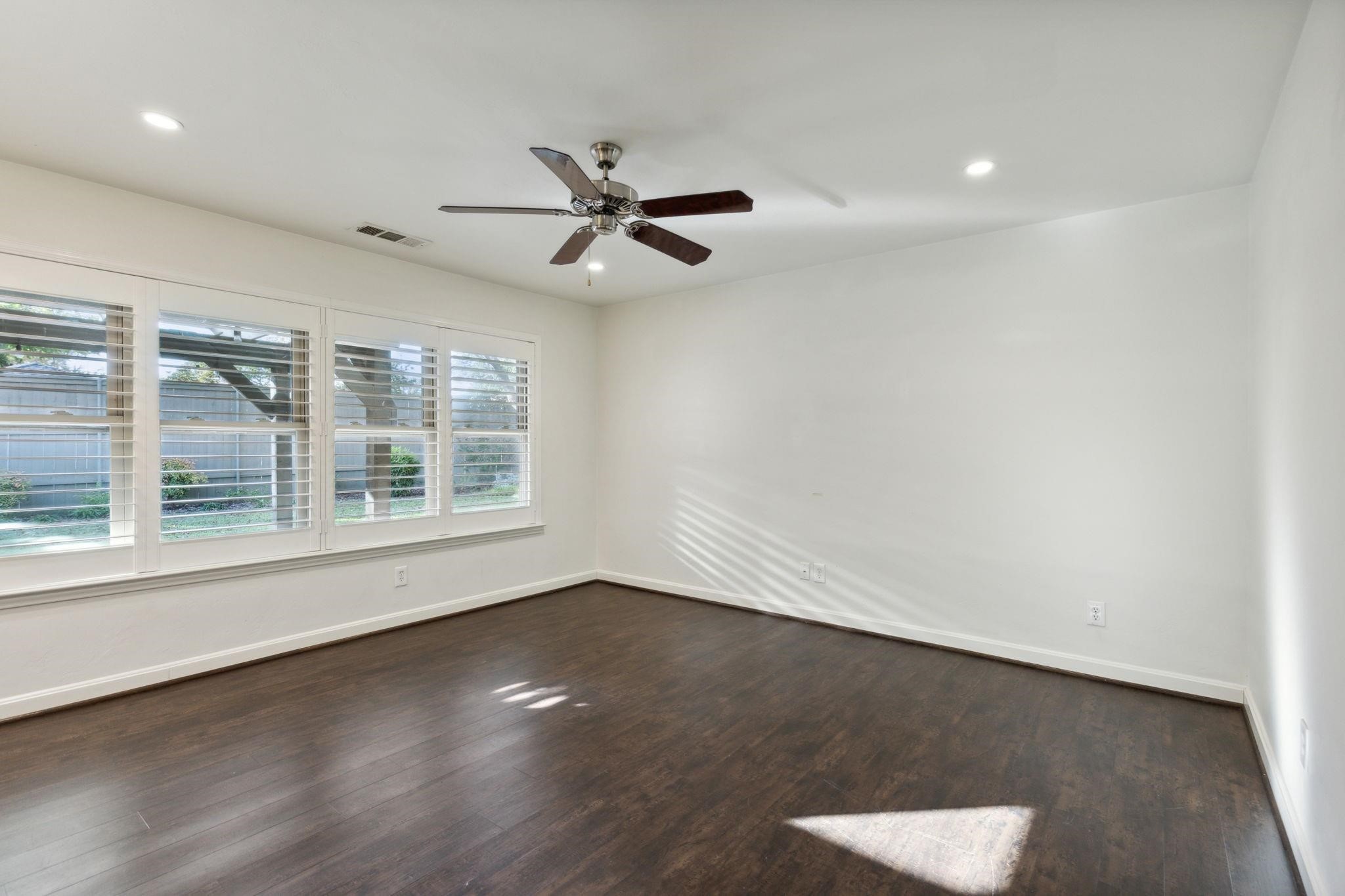 1800 Villanova Drive