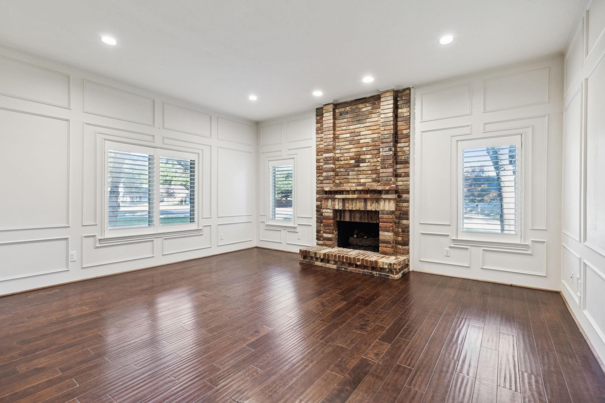 1800 Villanova Drive