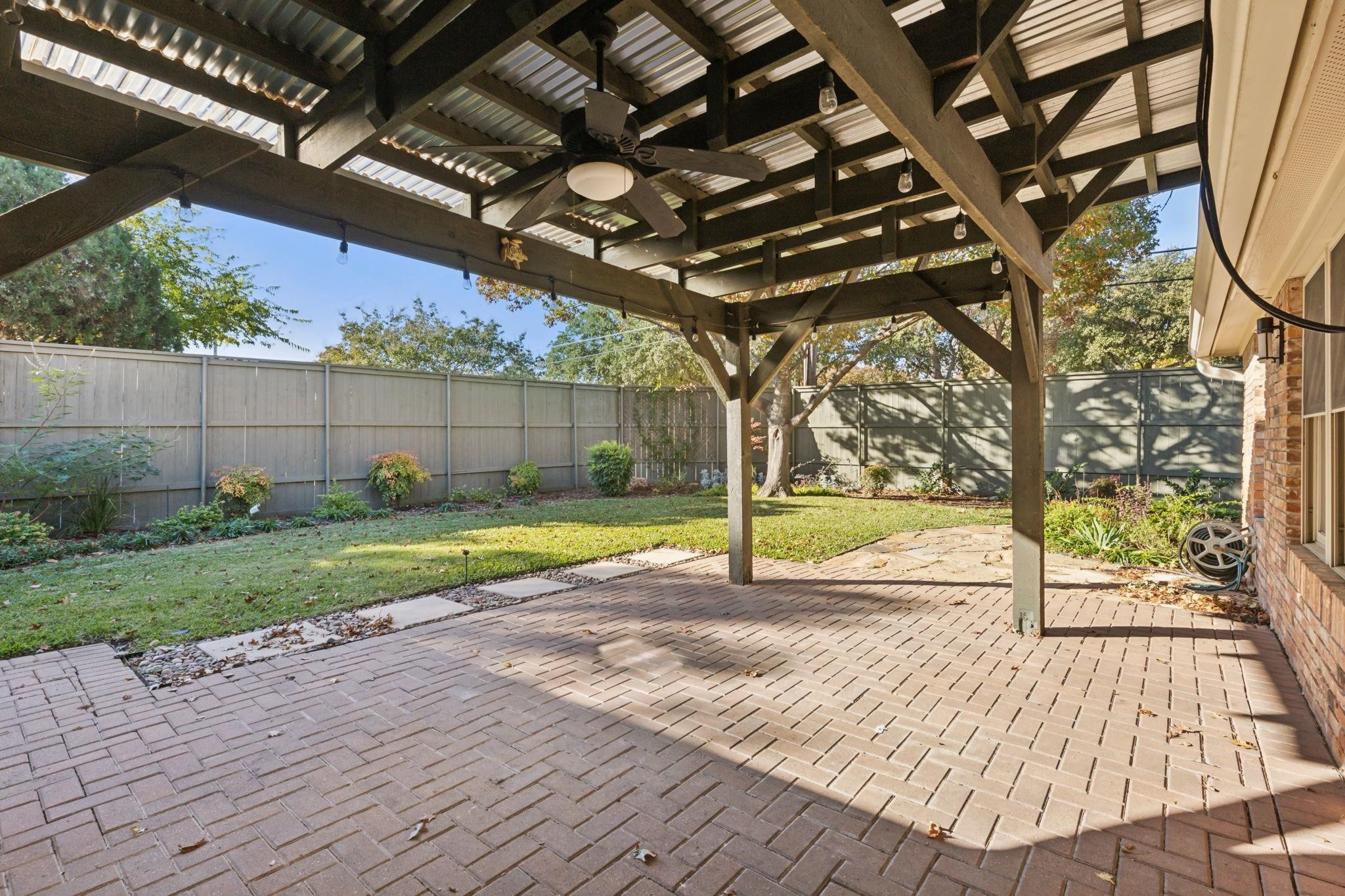 1800 Villanova Drive