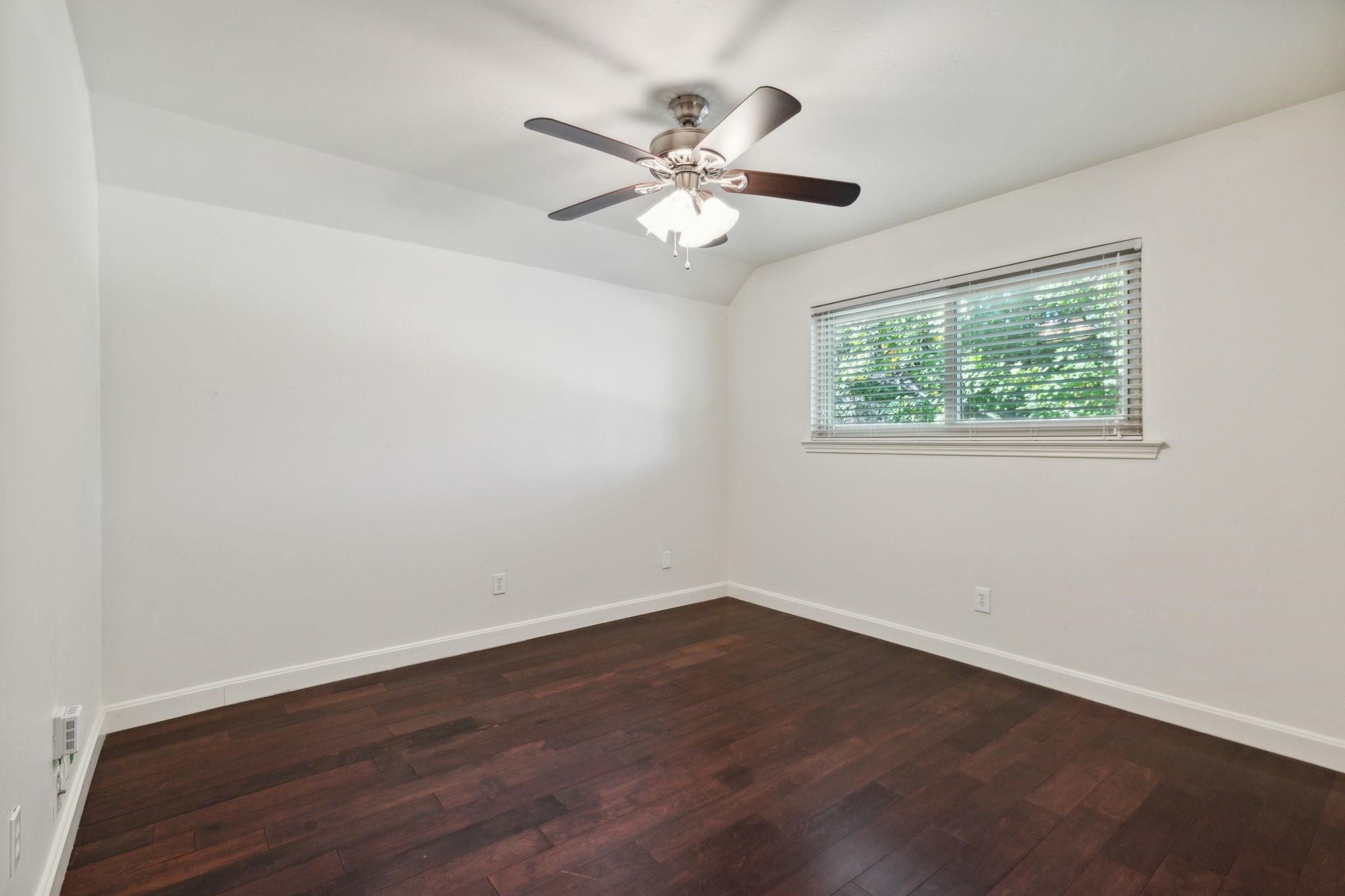 1800 Villanova Drive